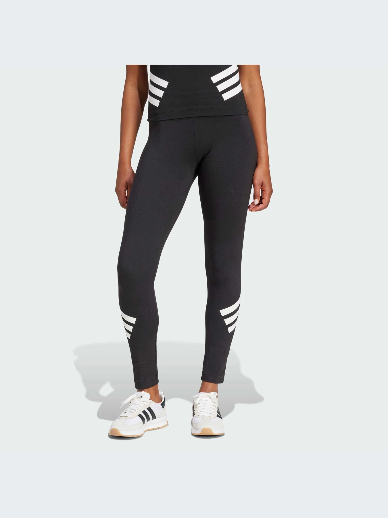Брюки Adidas модель JE0215-KZ Брюки Adidas модель JE0215-KZ Фото