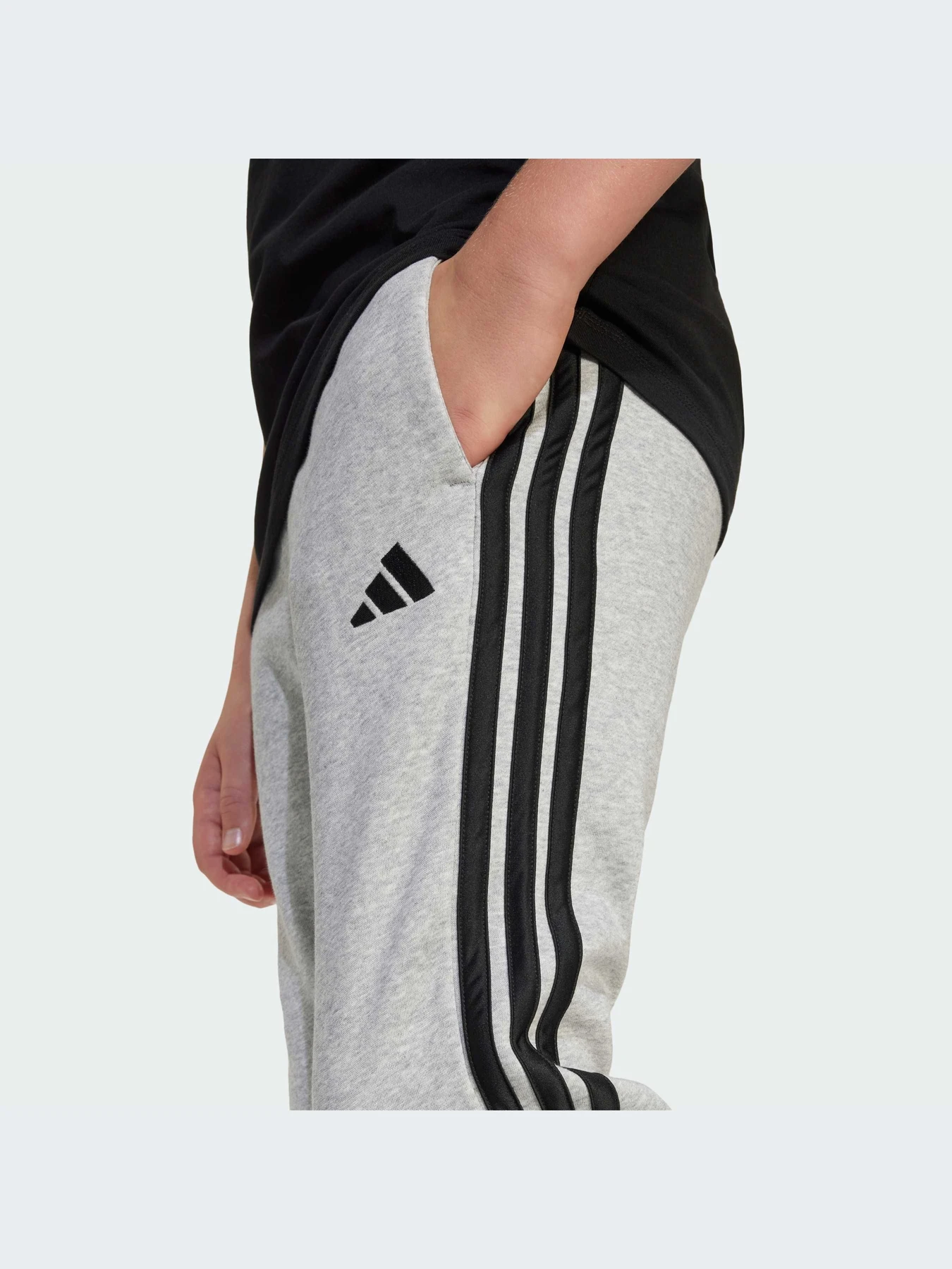 Брюки Adidas модель JE0304-KZ Брюки Adidas модель JE0304-KZ Фото