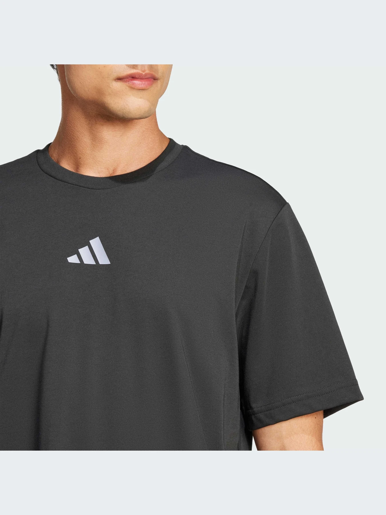 Футболки и поло Adidas модель JD8235-KZ Футболки и поло Adidas модель JD8235-KZ Фото