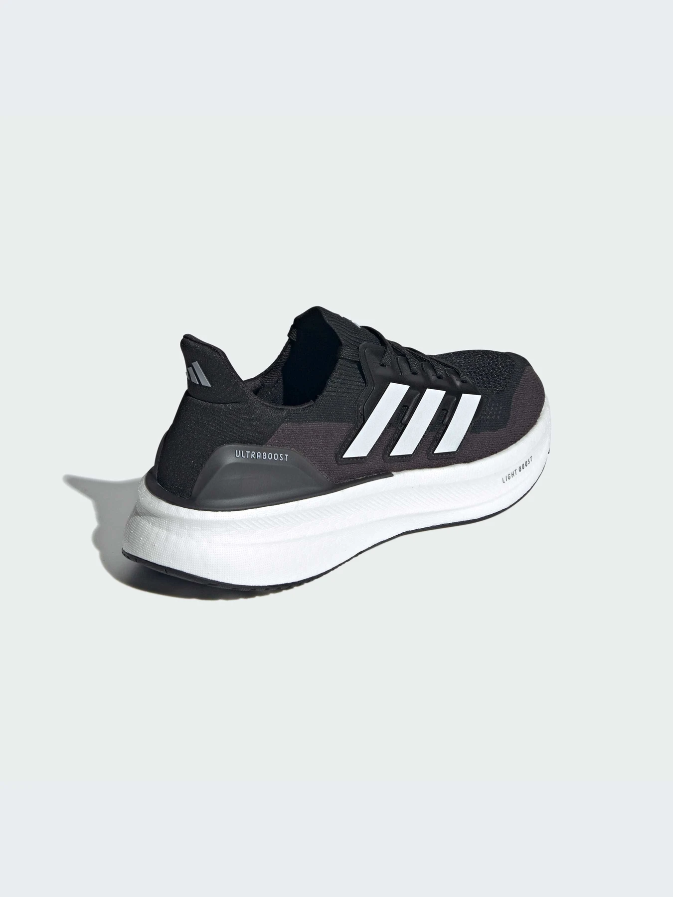 Кроссовки Adidas Ultraboost модель JH9633-KZ Кроссовки Adidas Ultraboost модель JH9633-KZ Фото