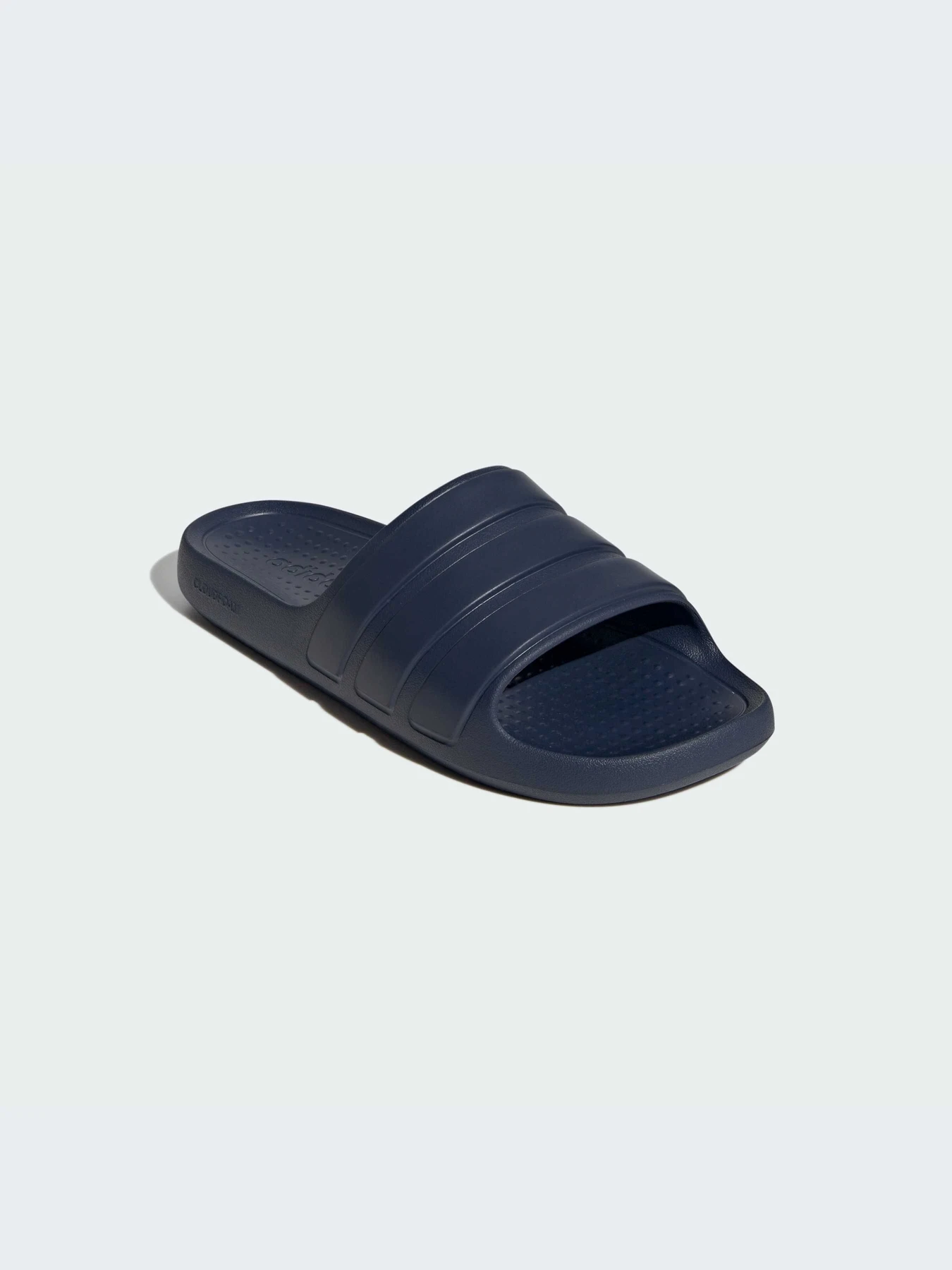 Шлёпанцы Adidas Adilette модель IG6860-KZ Шлёпанцы Adidas Adilette модель IG6860-KZ Фото