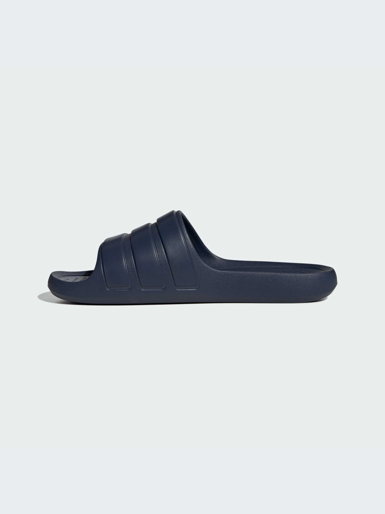 Шлёпанцы Adidas Adilette модель IG6860-KZ Шлёпанцы Adidas Adilette модель IG6860-KZ Фото
