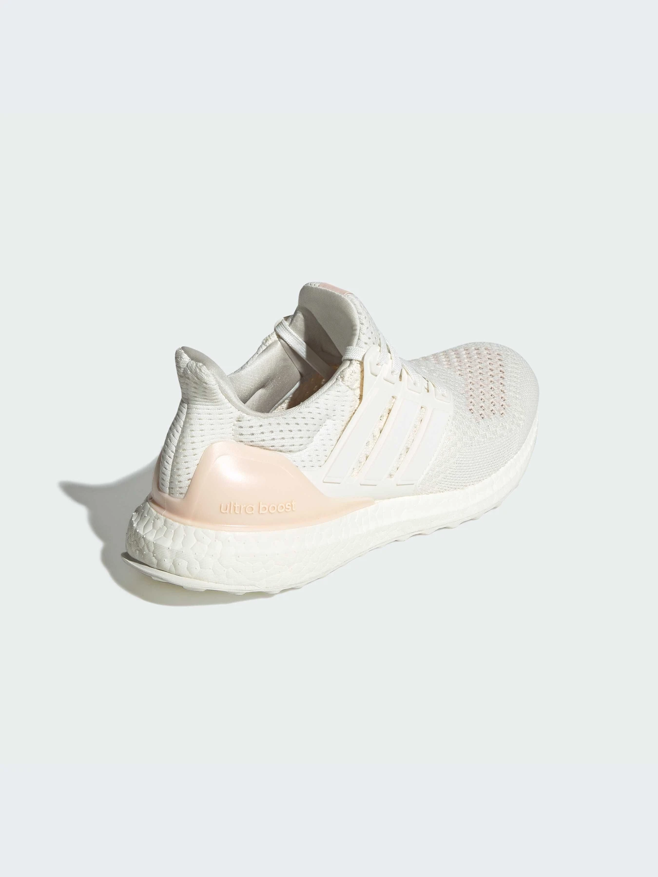 Кроссовки Adidas Ultraboost модель JQ2274-KZ Фото