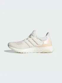 Кроссовки Adidas Ultraboost модель JQ2274-KZ Фото