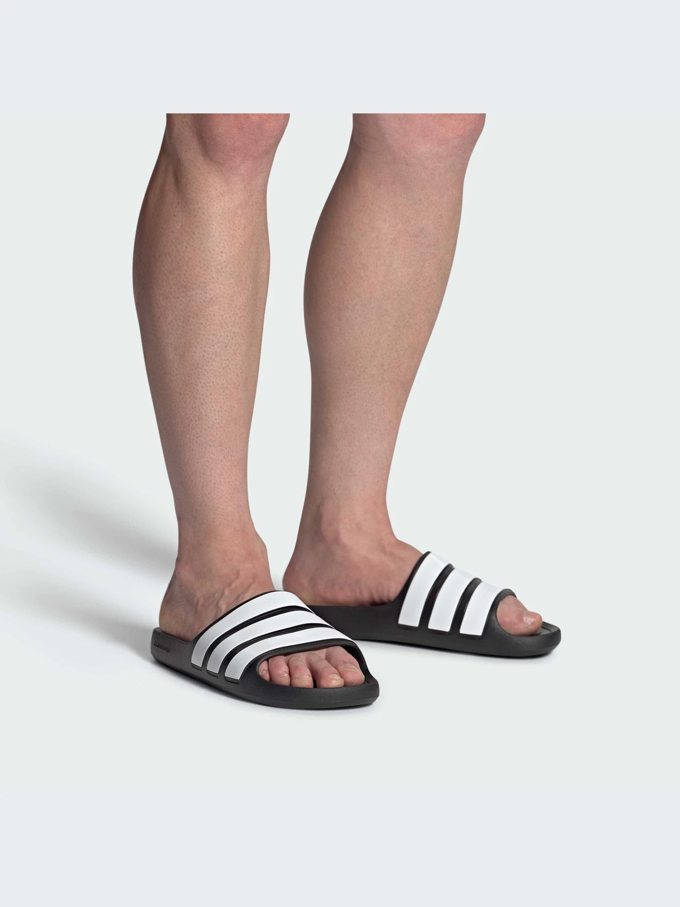 Шлёпанцы Adidas Adilette модель IF4134-KZ Шлёпанцы Adidas Adilette модель IF4134-KZ Фото