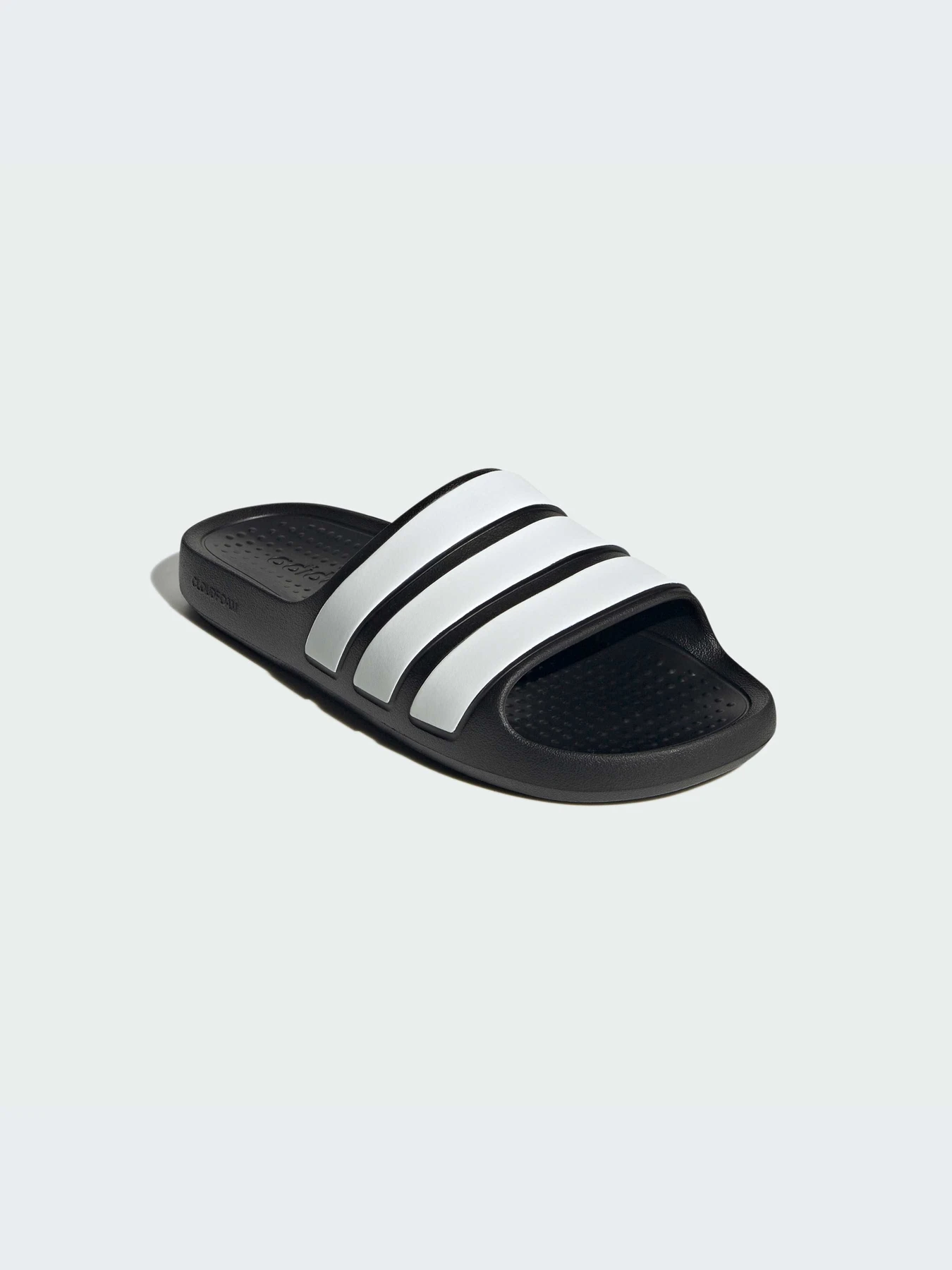 Шлёпанцы Adidas Adilette модель IF4134-KZ Шлёпанцы Adidas Adilette модель IF4134-KZ Фото