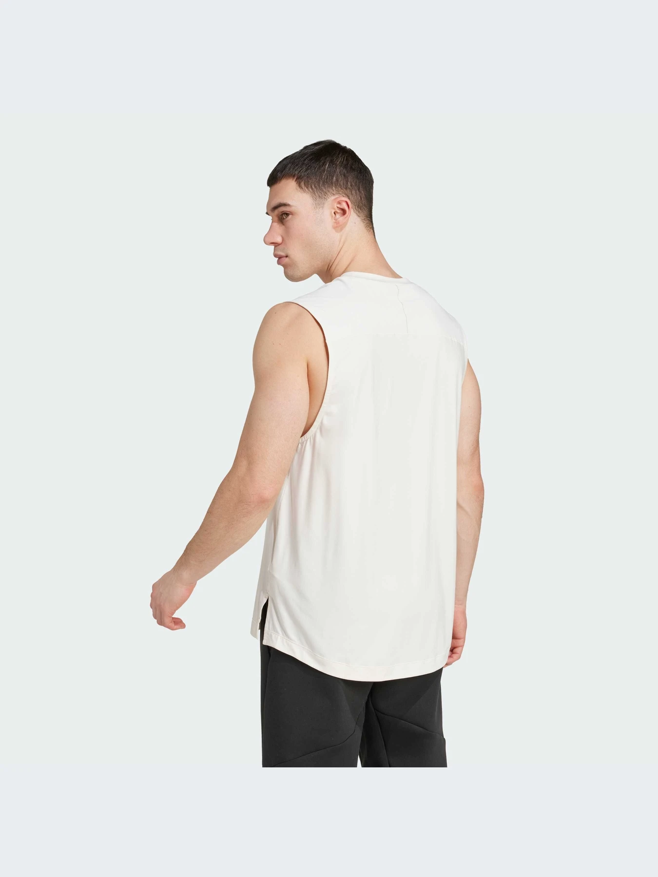 Футболки и поло Adidas модель JI8240-KZ Футболки и поло Adidas модель JI8240-KZ Фото