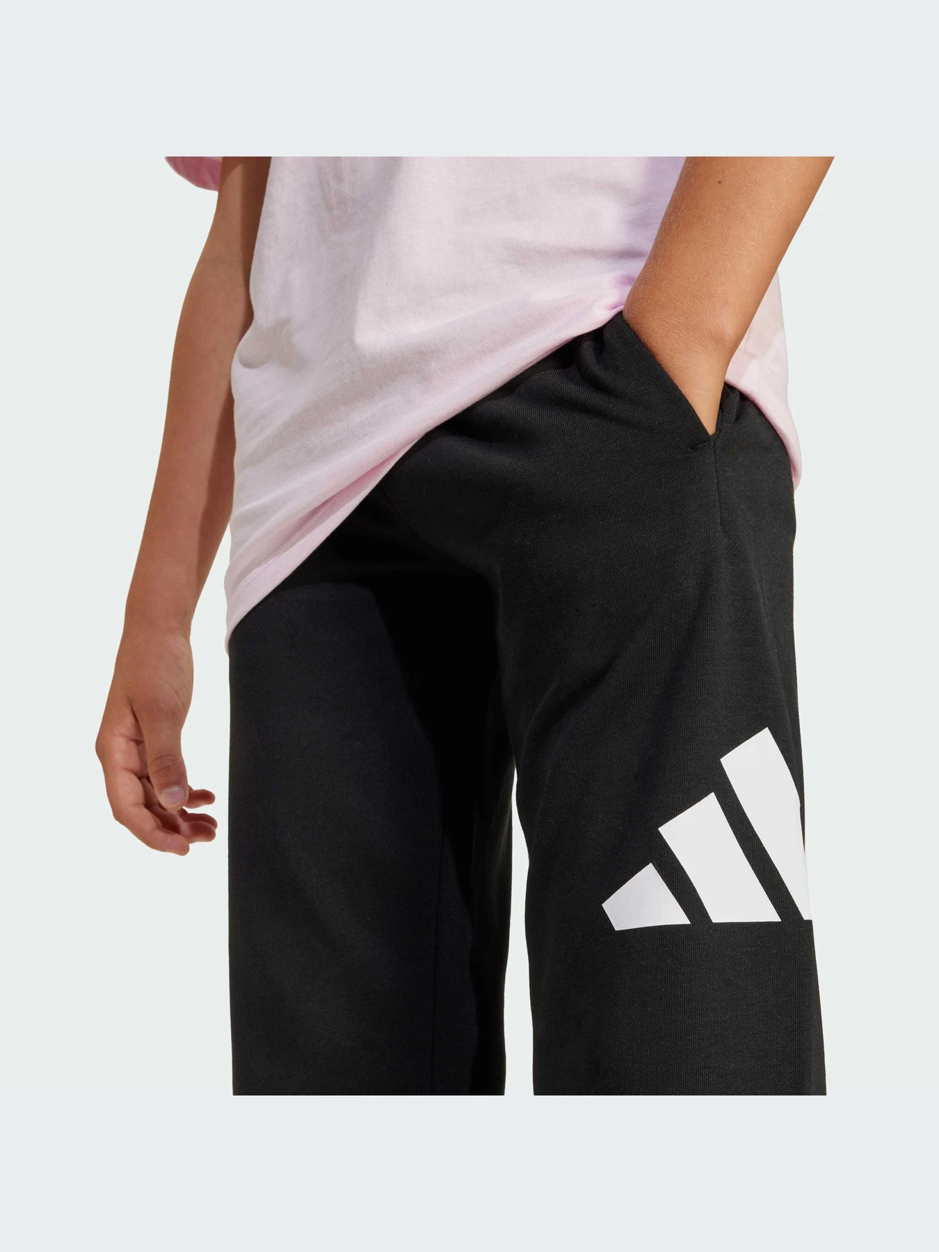 Брюки Adidas модель JD2090-KZ Брюки Adidas модель JD2090-KZ Фото