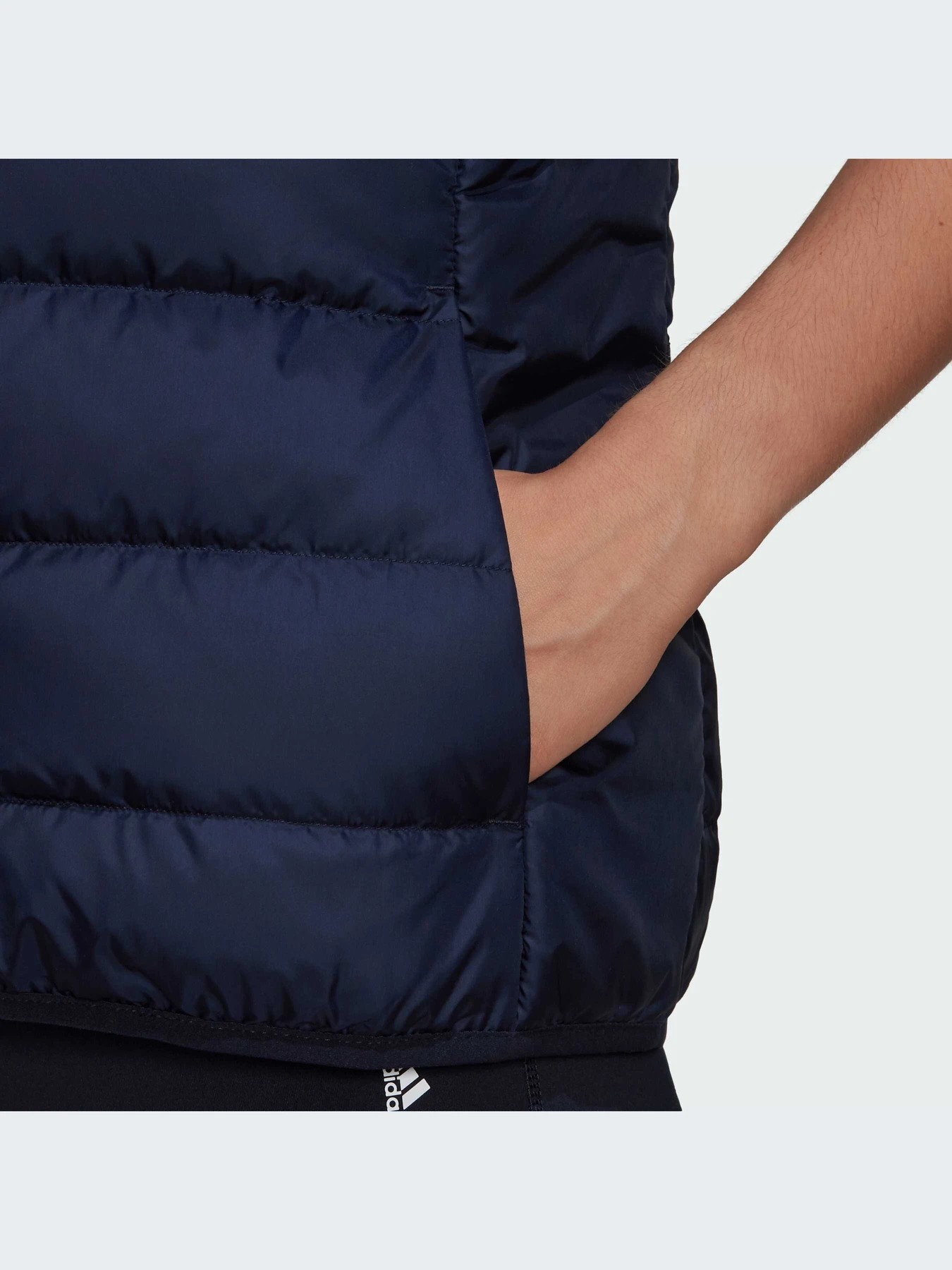 Куртки и дубленки Adidas Adidas Essentials модель GT9137-KZ Куртки и дубленки Adidas Adidas Essentials модель GT9137-KZ Фото