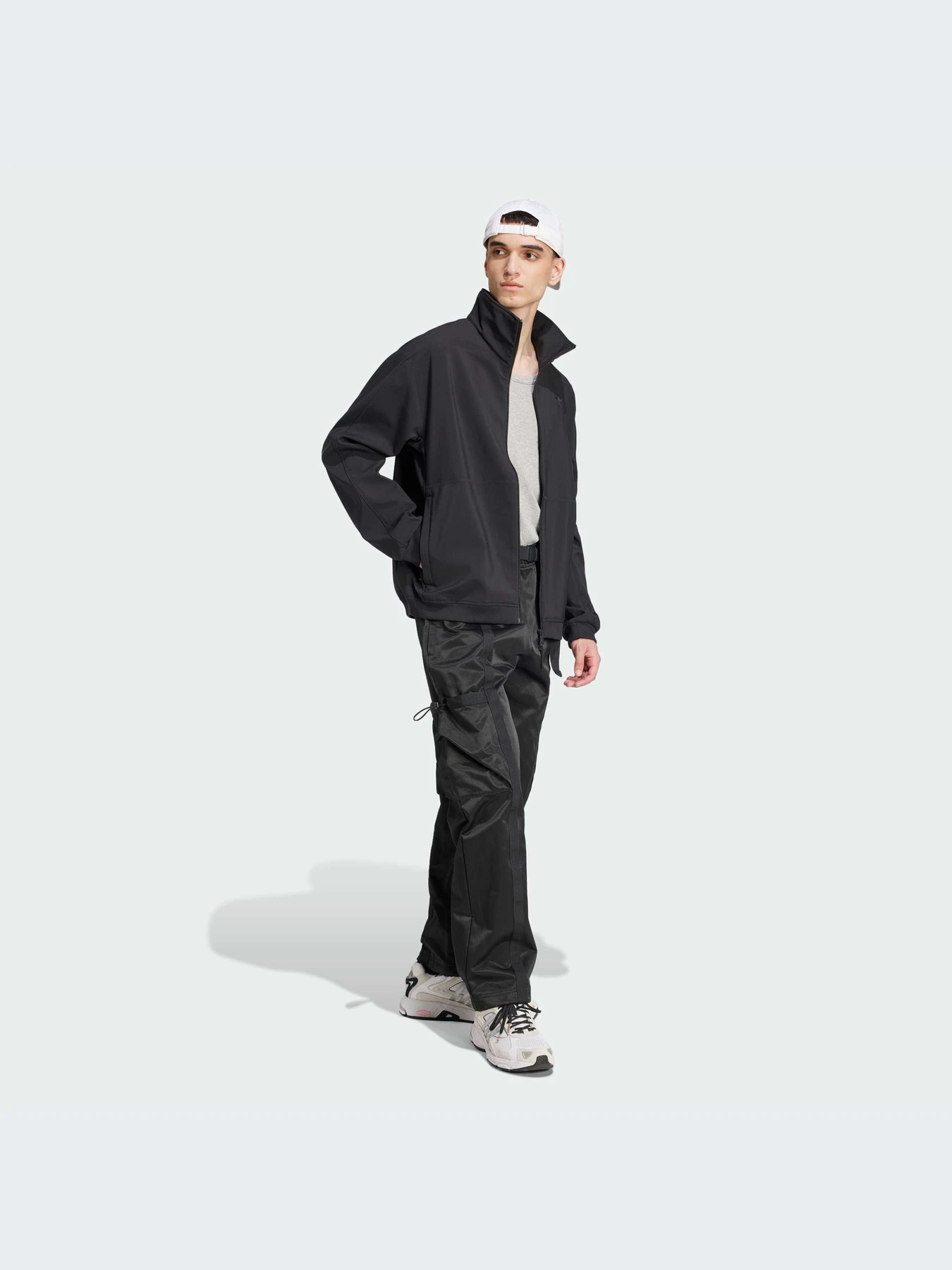 Куртки и дубленки Adidas модель IY2086-KZ Куртки и дубленки Adidas модель IY2086-KZ Фото