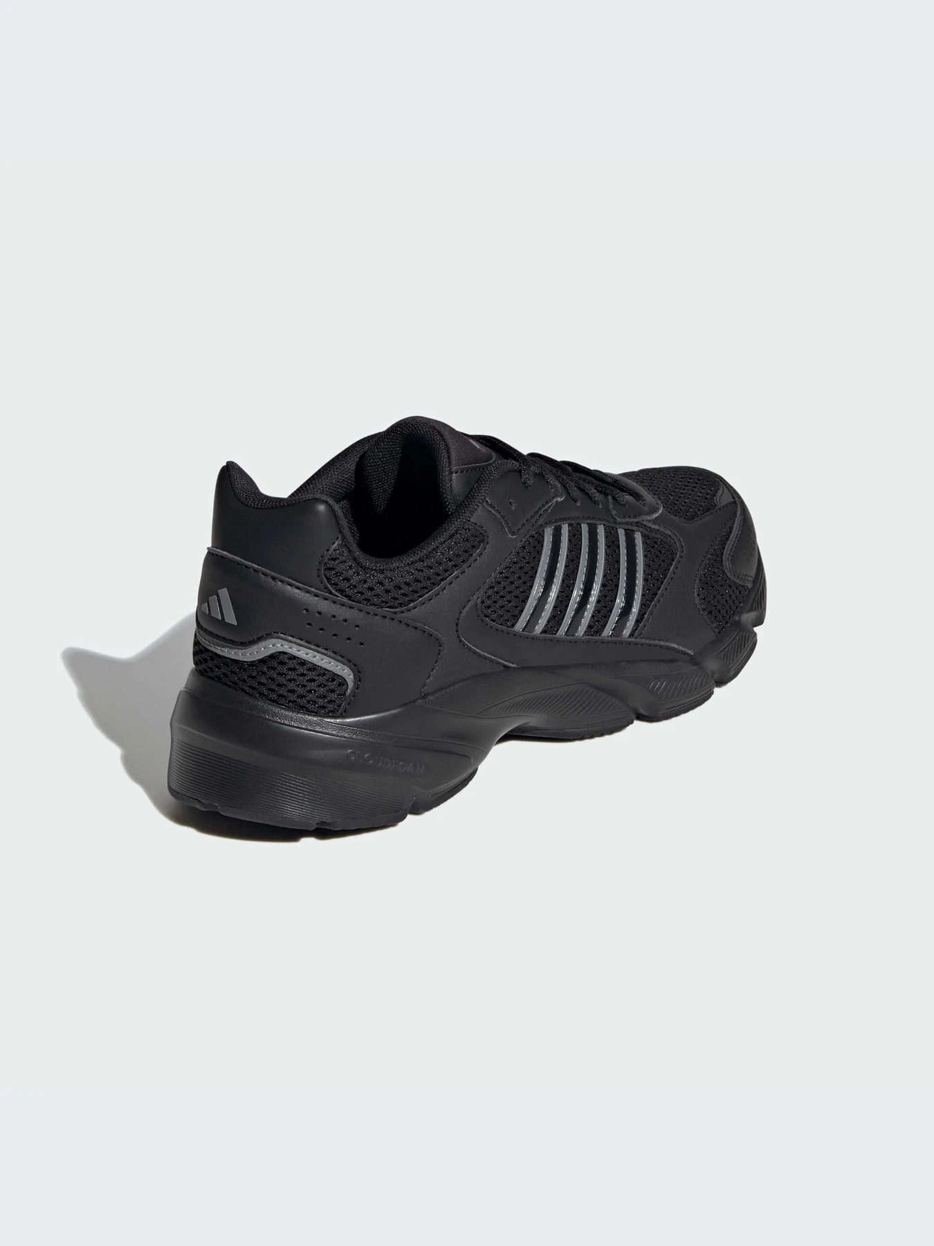 Кроссовки Adidas модель IH0307-KZ Кроссовки Adidas модель IH0307-KZ Фото