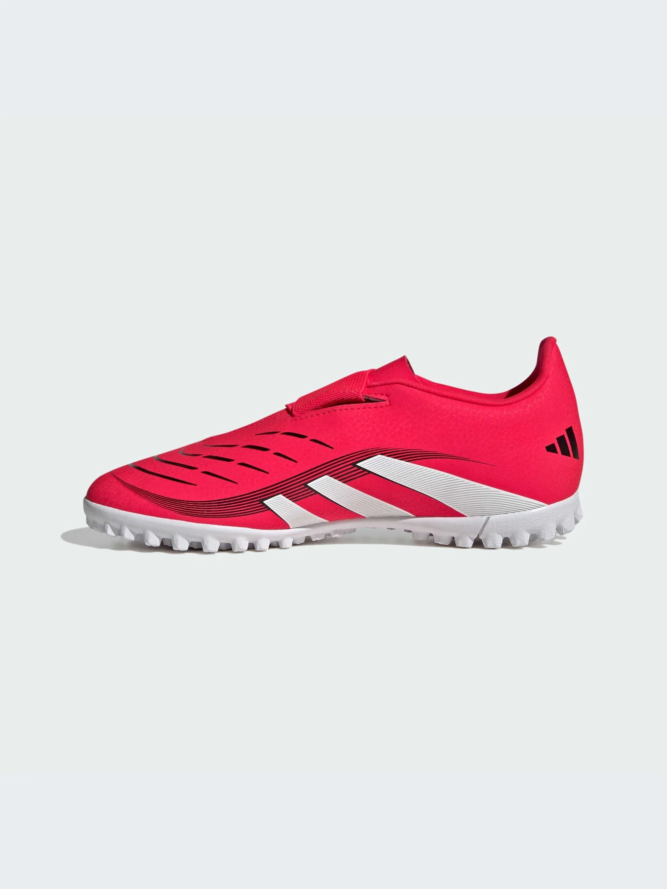 Кроссовки Adidas Predator модель ID3814-KZ Кроссовки Adidas Predator модель ID3814-KZ Фото
