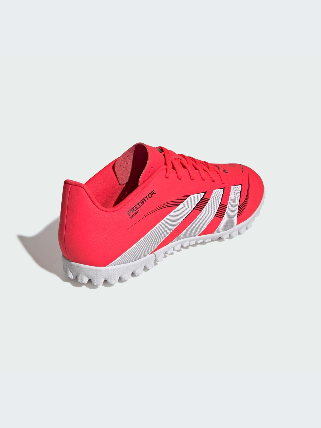 Кроссовки Adidas Predator модель ID3784-KZ Кроссовки Adidas Predator модель ID3784-KZ Фото
