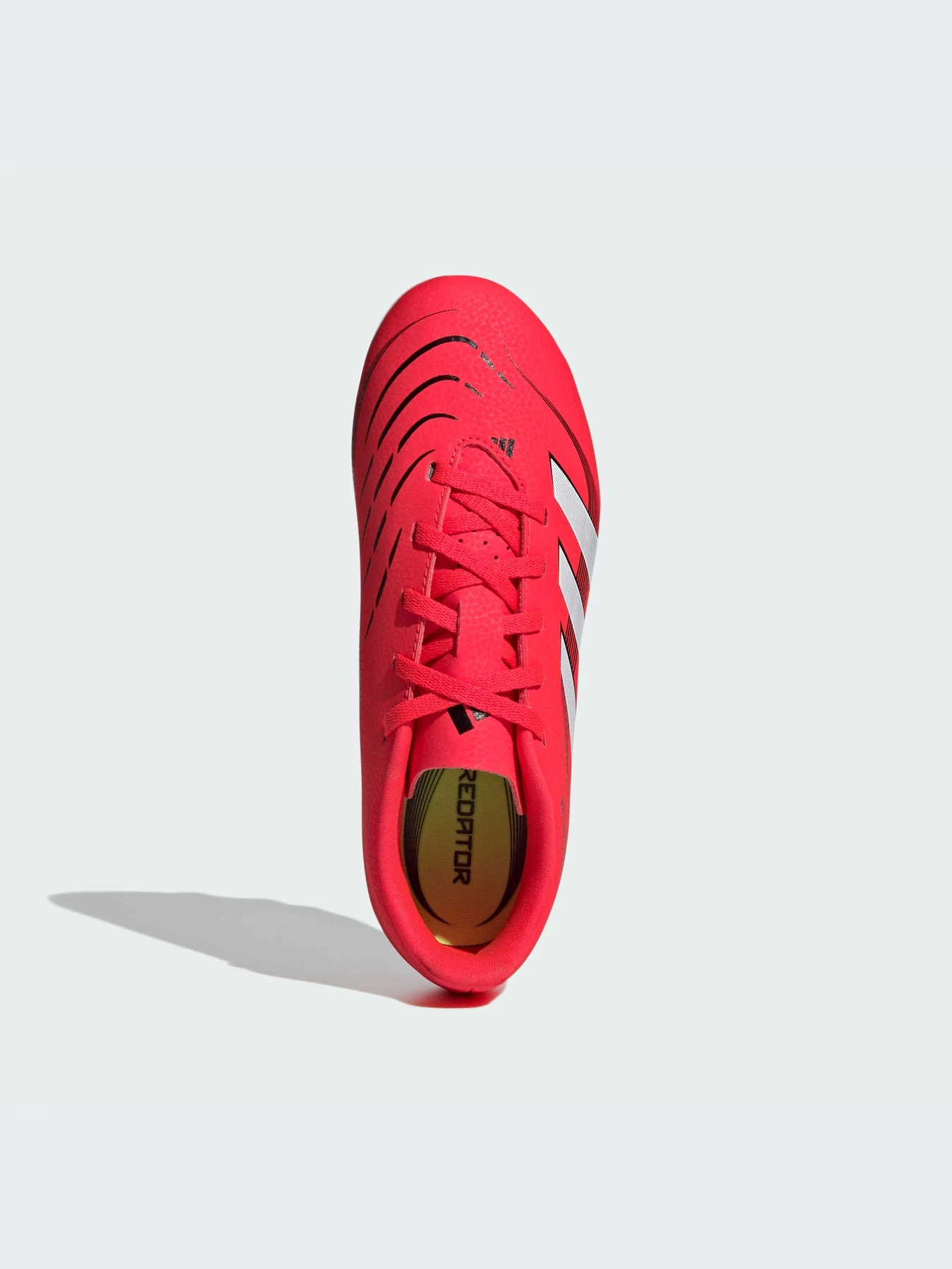 Кроссовки Adidas Predator модель ID3813-KZ Кроссовки Adidas Predator модель ID3813-KZ Фото