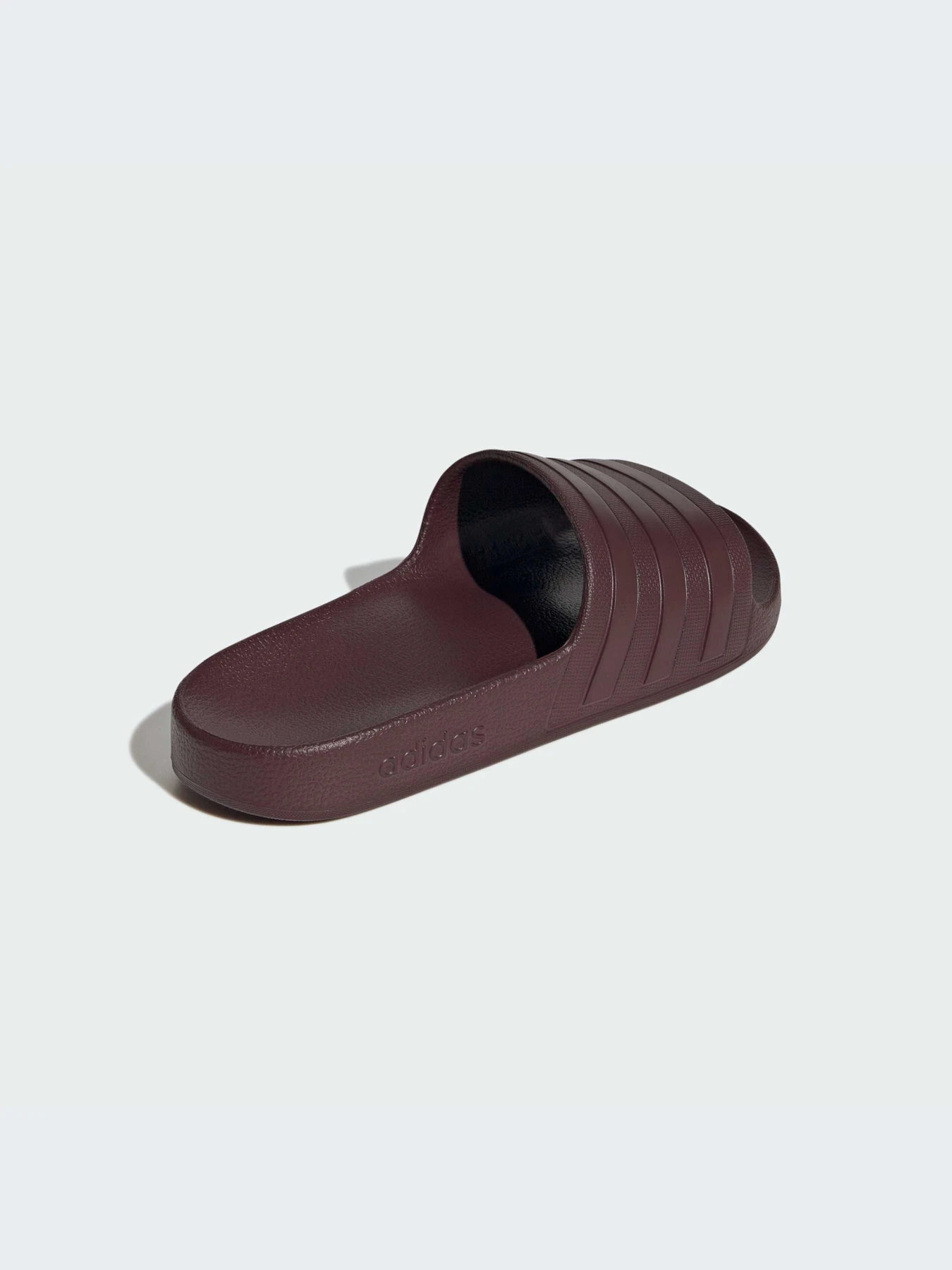 Шлёпанцы Adidas Adilette модель JI2235-KZ Шлёпанцы Adidas Adilette модель JI2235-KZ Фото