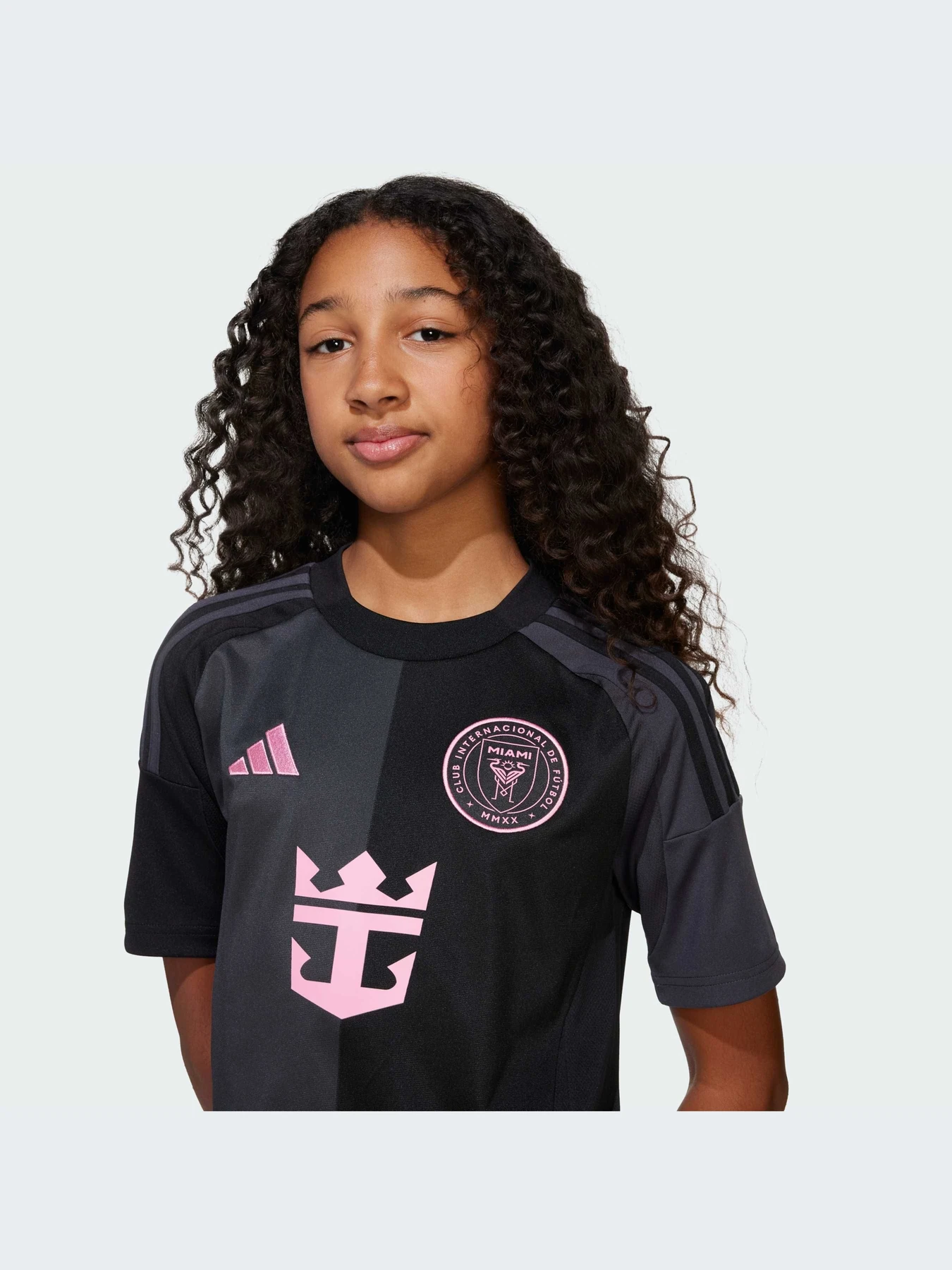 Футболки и поло Adidas модель JI6820-KZ Футболки и поло Adidas модель JI6820-KZ Фото