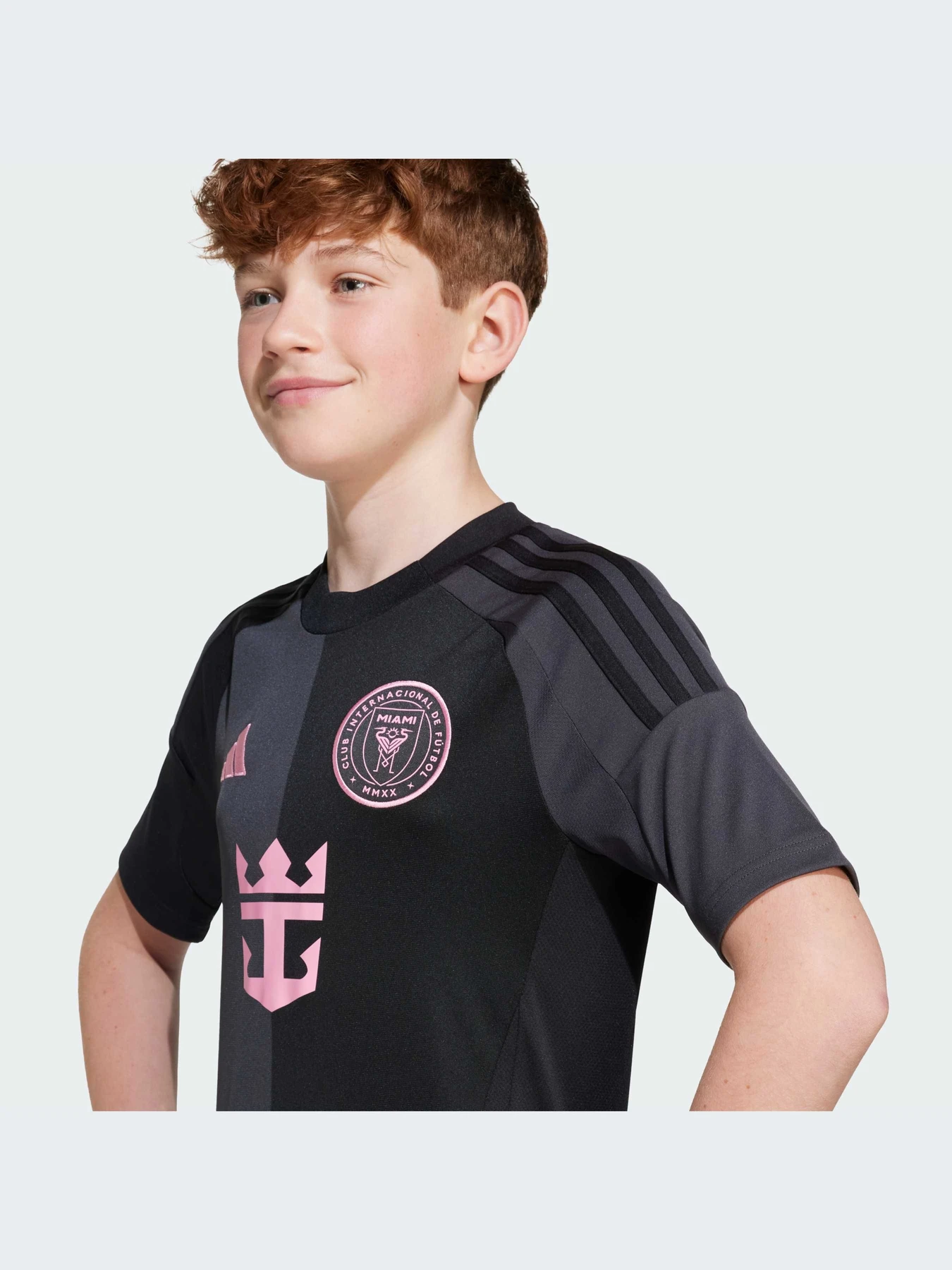 Футболки и поло Adidas модель JI9123-KZ Футболки и поло Adidas модель JI9123-KZ Фото