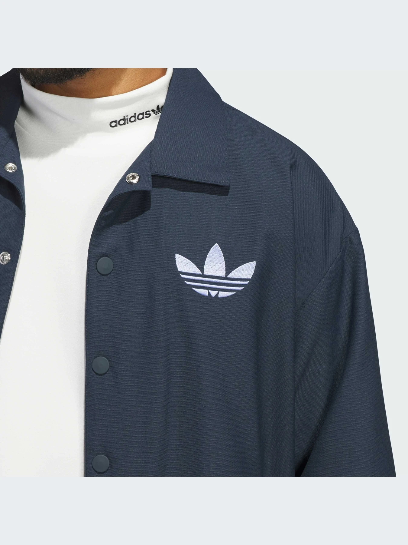 Куртки и дубленки Adidas модель IY7395-KZ Куртки и дубленки Adidas модель IY7395-KZ Фото