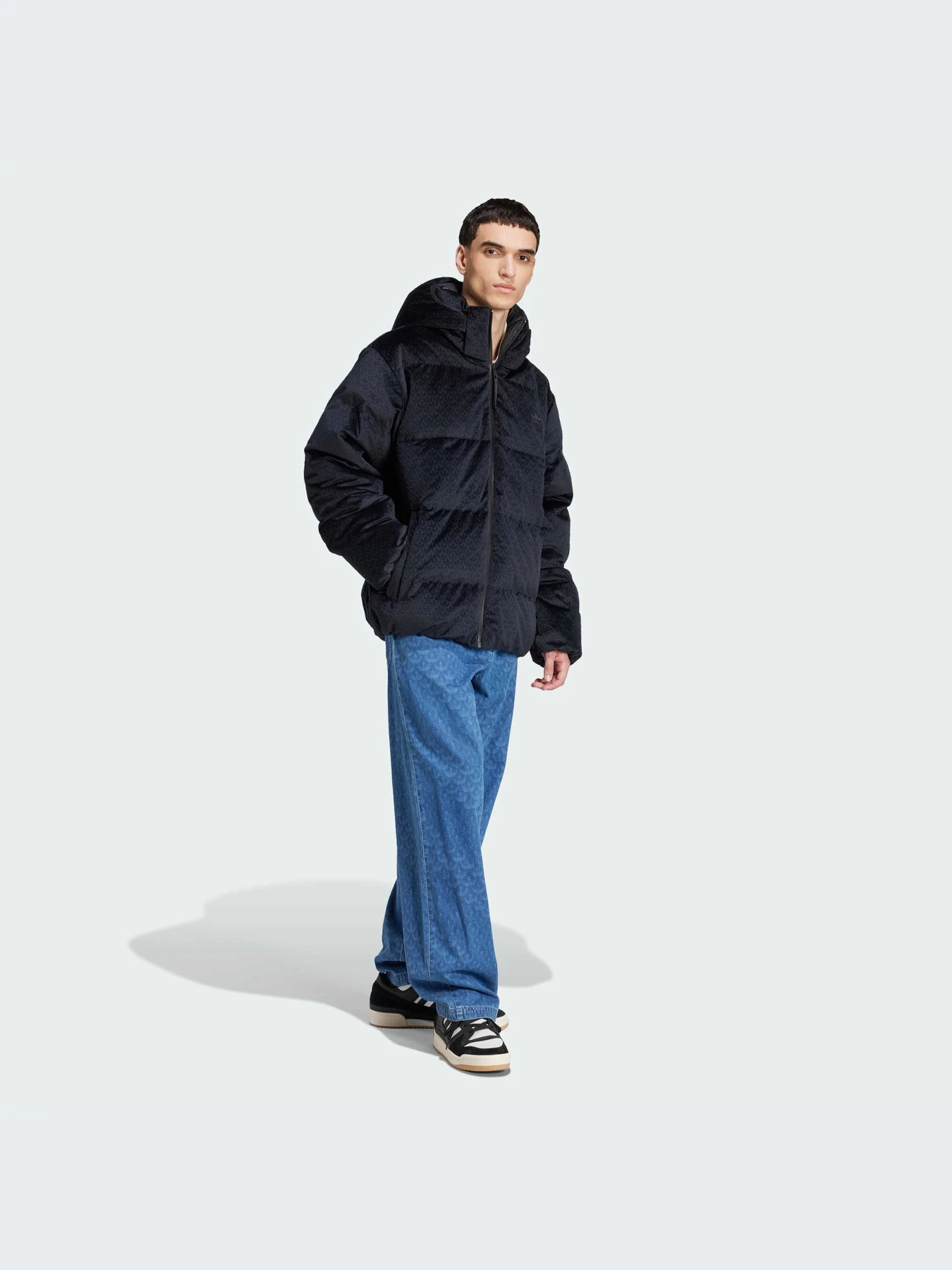 Куртки и дубленки Adidas модель IW3442-KZ Куртки и дубленки Adidas модель IW3442-KZ Фото