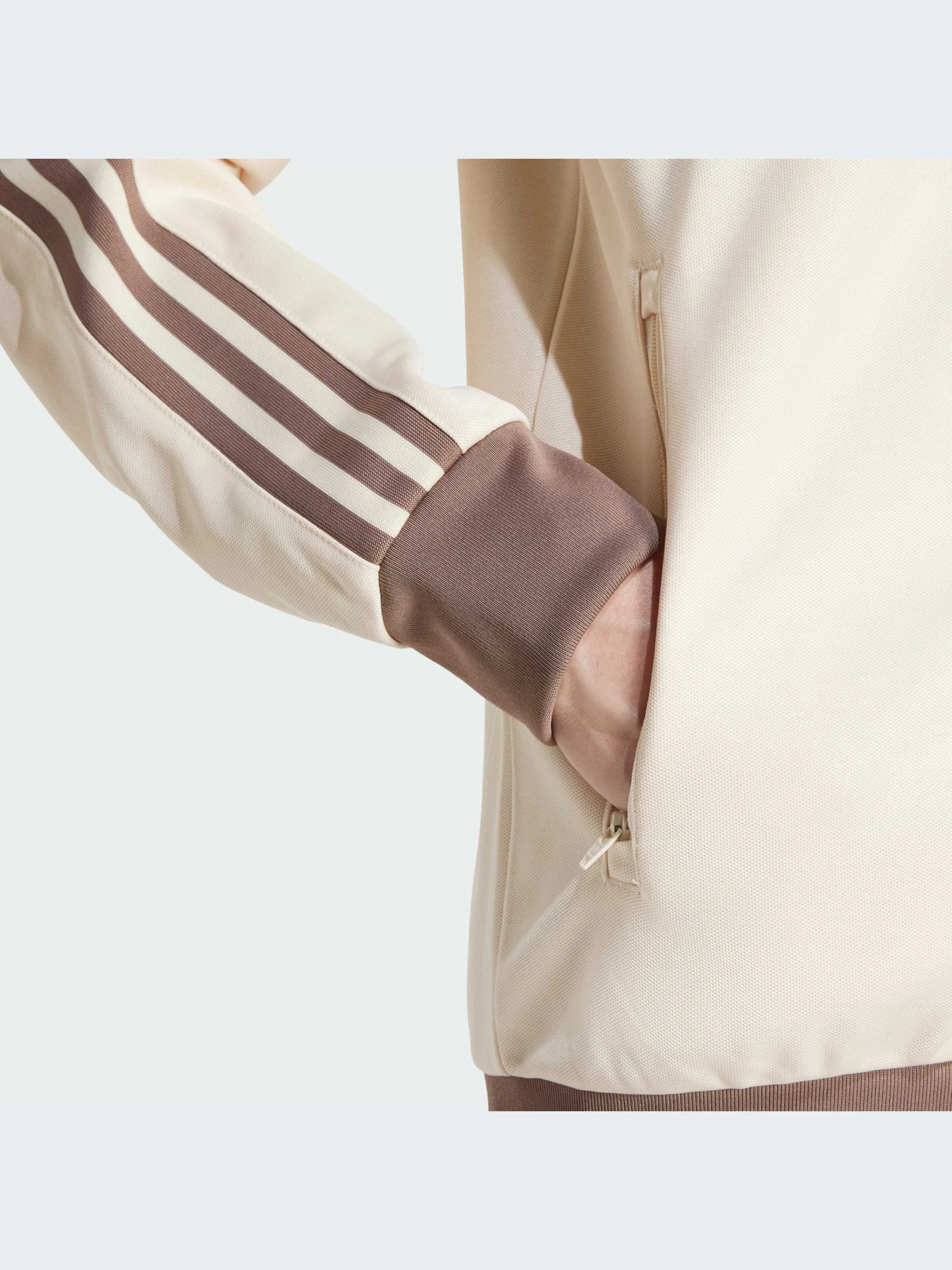 Худи и свитшоты Adidas модель JP2522-KZ Худи и свитшоты Adidas модель JP2522-KZ Фото