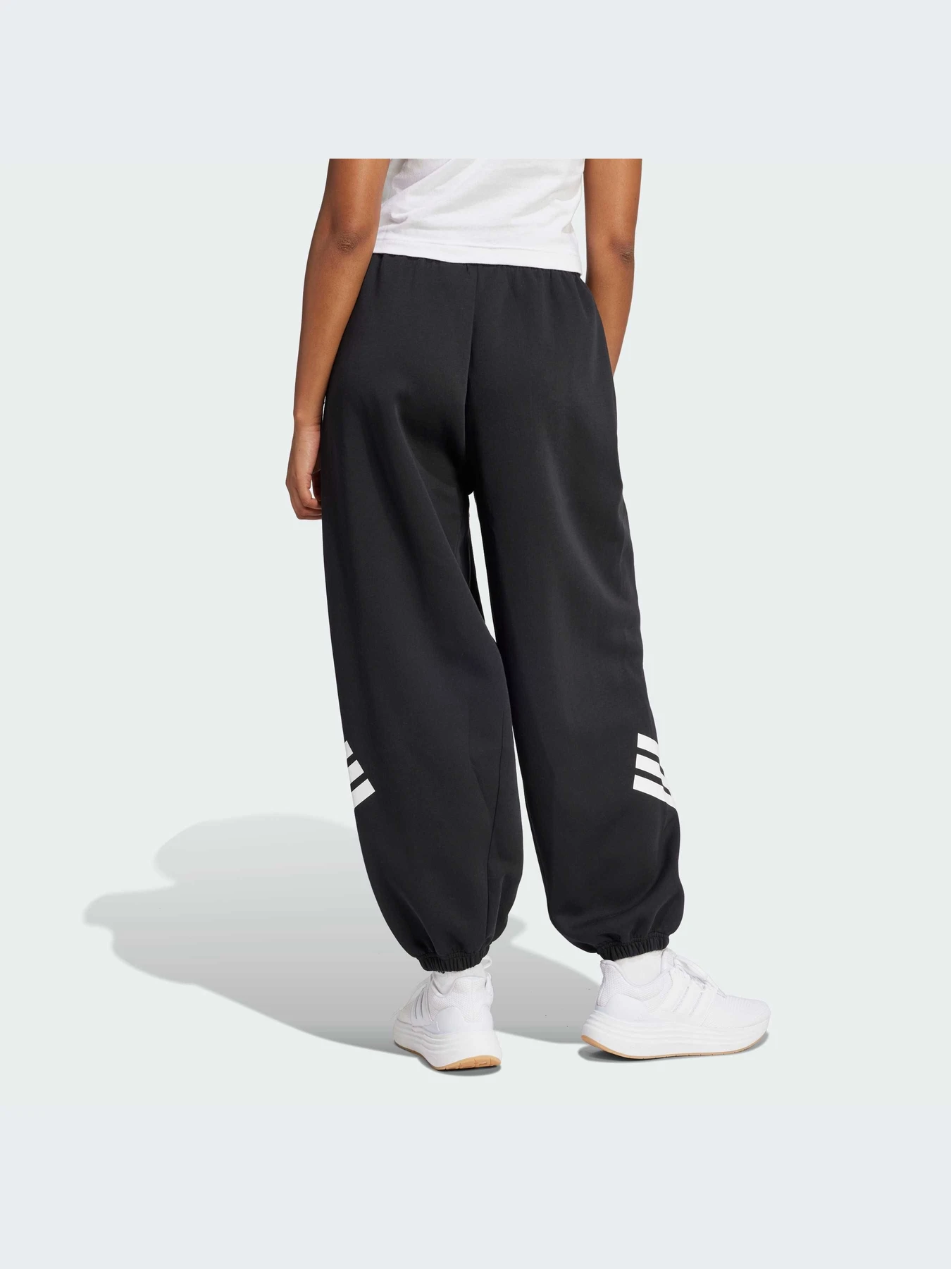 Брюки Adidas модель JE0141-KZ Брюки Adidas модель JE0141-KZ Фото