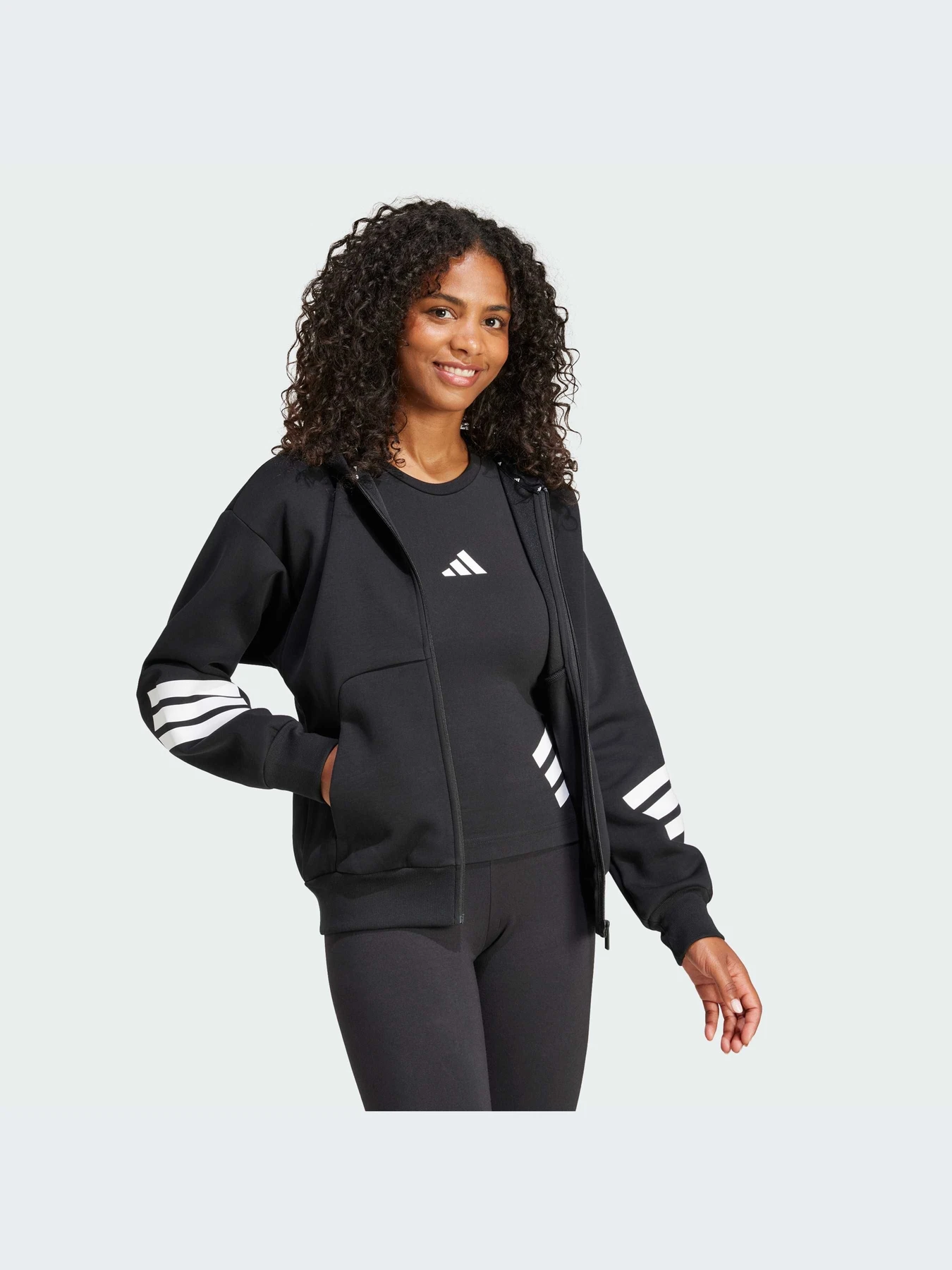 Худи и свитшоты Adidas модель JE0171-KZ Худи и свитшоты Adidas модель JE0171-KZ Фото