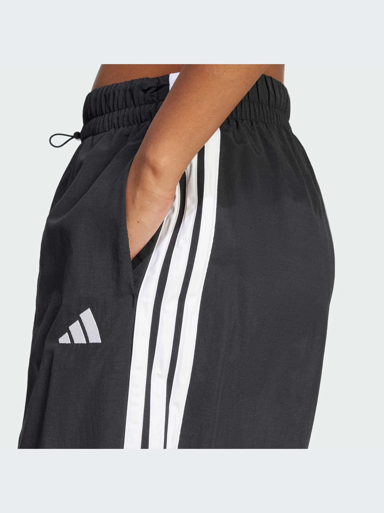 Брюки Adidas модель JE1306-KZ Брюки Adidas модель JE1306-KZ Фото