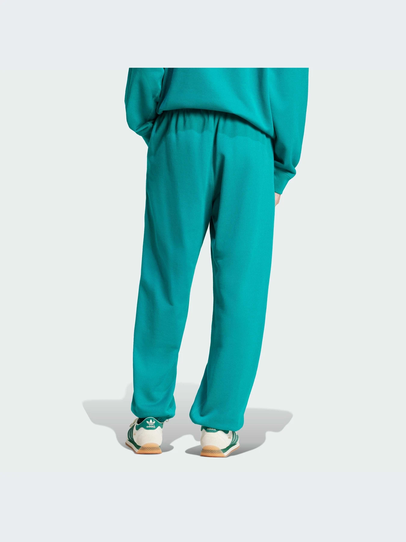 Спортивная одежда Adidas модель JP0356-KZ Спортивная одежда Adidas модель JP0356-KZ Фото