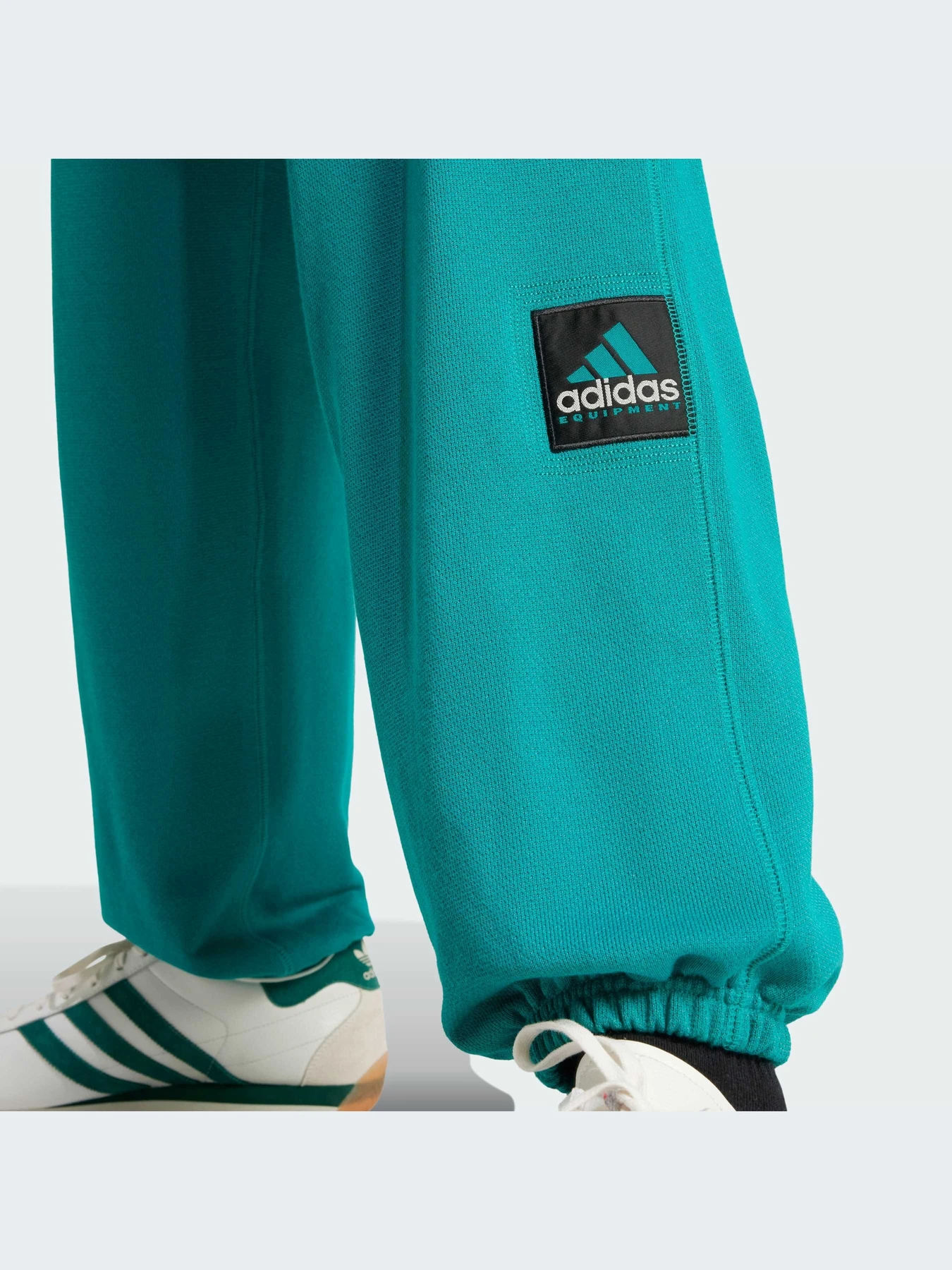 Спортивная одежда Adidas модель JP0356-KZ Спортивная одежда Adidas модель JP0356-KZ Фото