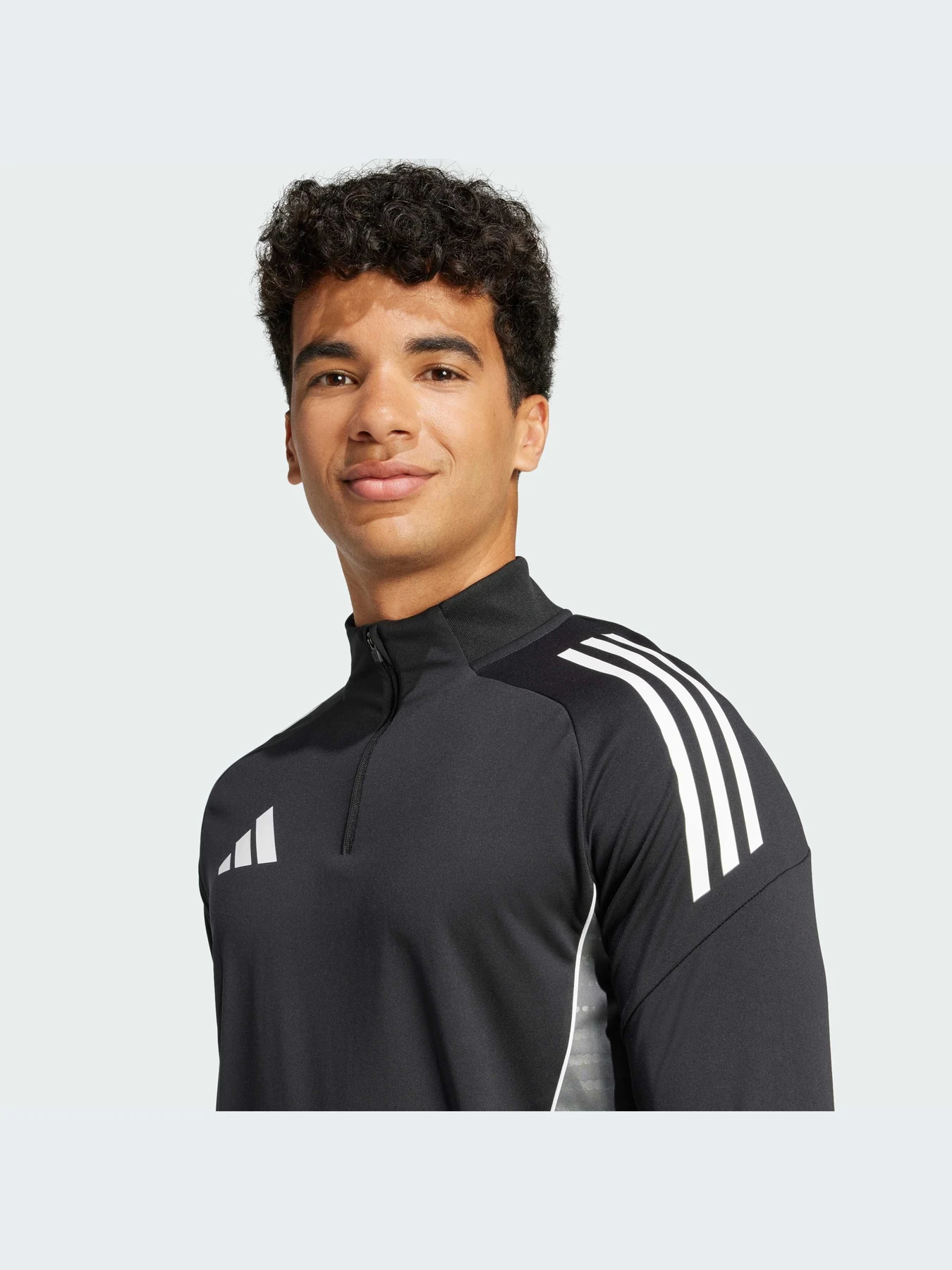 Худи и свитшоты Adidas Tiro модель JJ1515-KZ Худи и свитшоты Adidas Tiro модель JJ1515-KZ Фото