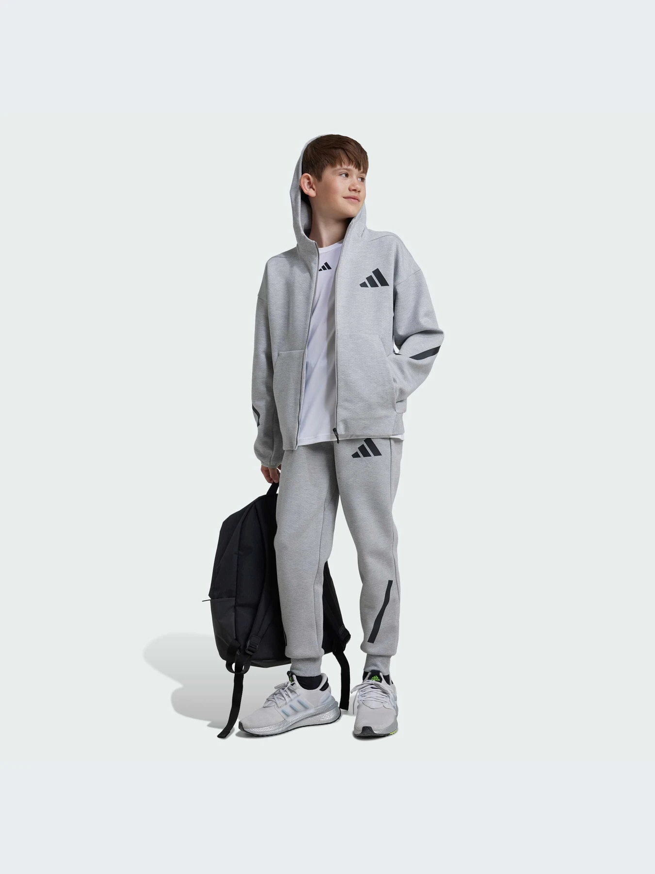 Худи и свитшоты Adidas ZNE модель JI7548-KZ Худи и свитшоты Adidas ZNE модель JI7548-KZ Фото