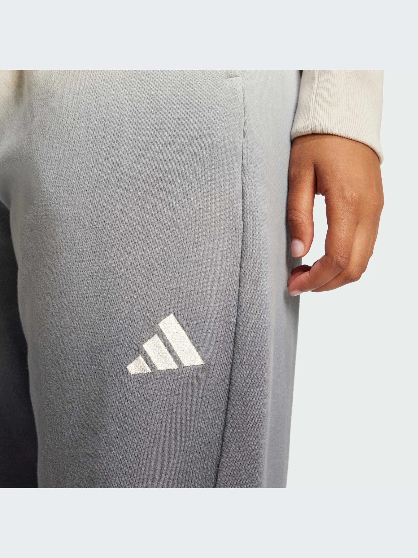 Брюки Adidas модель JJ4585-KZ Брюки Adidas модель JJ4585-KZ Фото