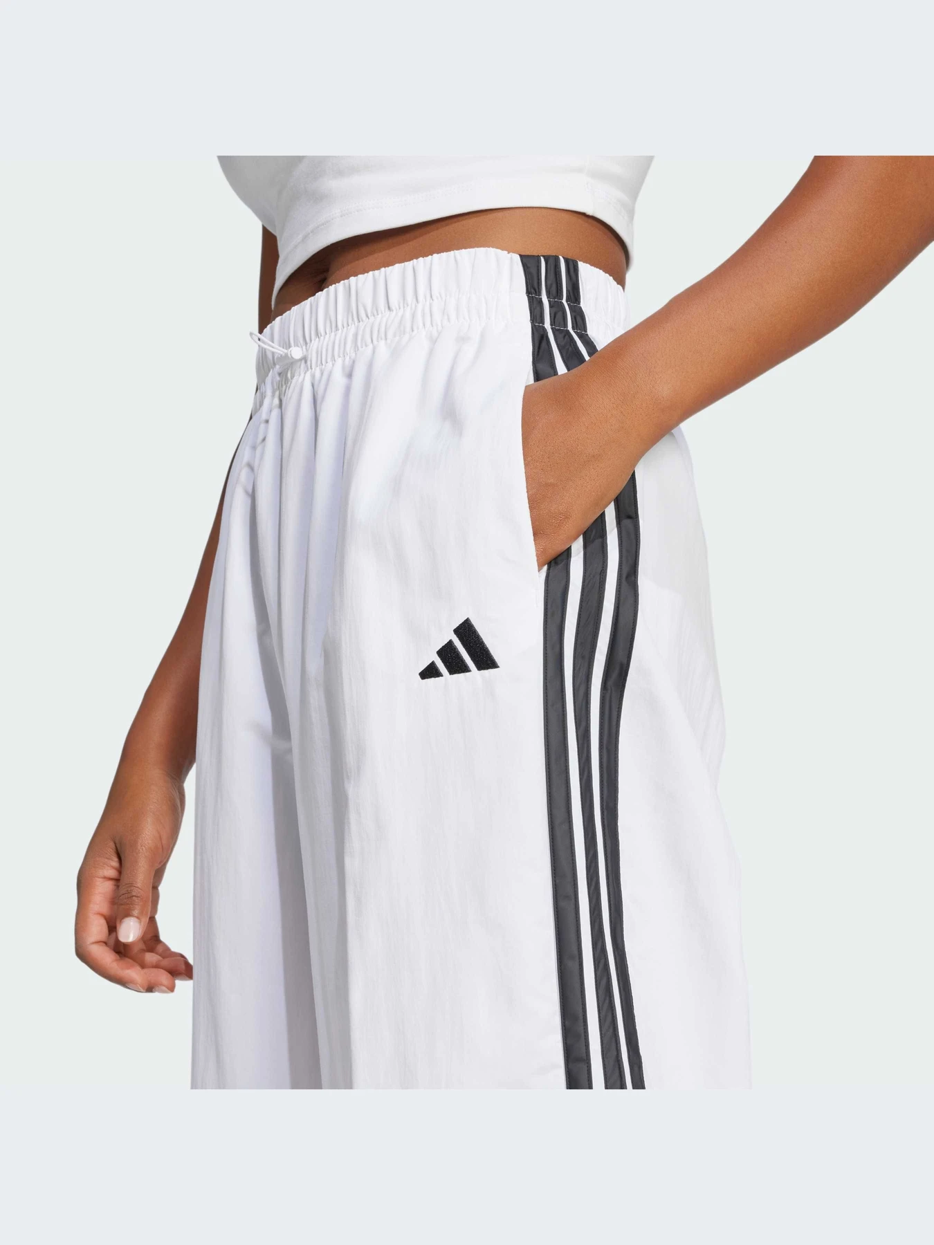 Брюки Adidas модель JE1307-KZ Брюки Adidas модель JE1307-KZ Фото
