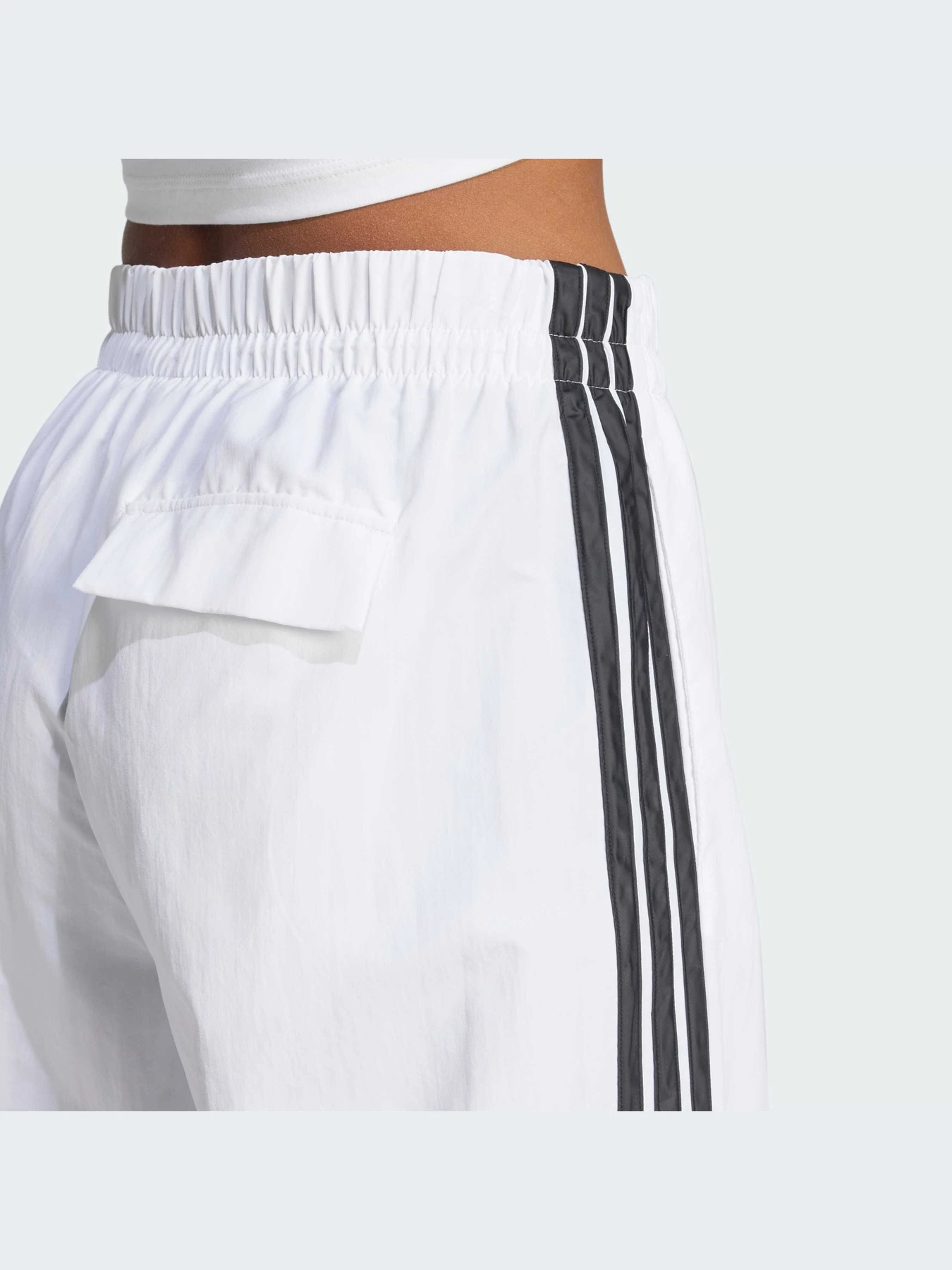 Брюки Adidas модель JE1307-KZ Брюки Adidas модель JE1307-KZ Фото