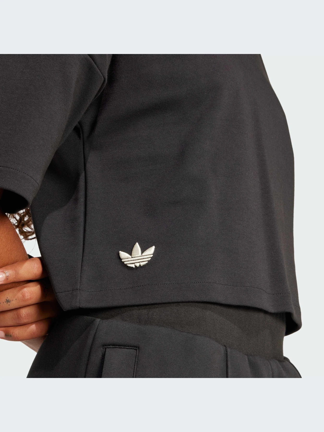 Футболки и поло Adidas модель JI8510-KZ Футболки и поло Adidas модель JI8510-KZ Фото