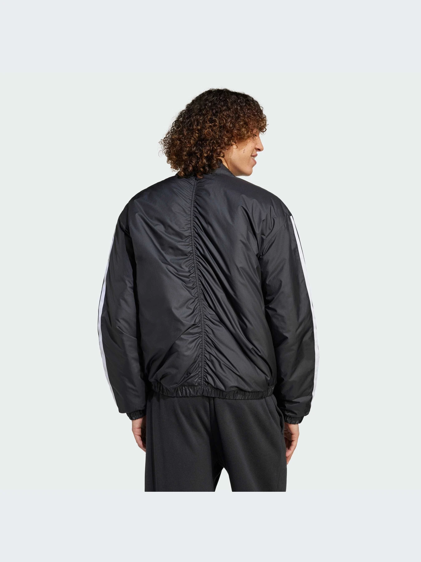 Куртки и дубленки Adidas модель JD1294-KZ Куртки и дубленки Adidas модель JD1294-KZ Фото