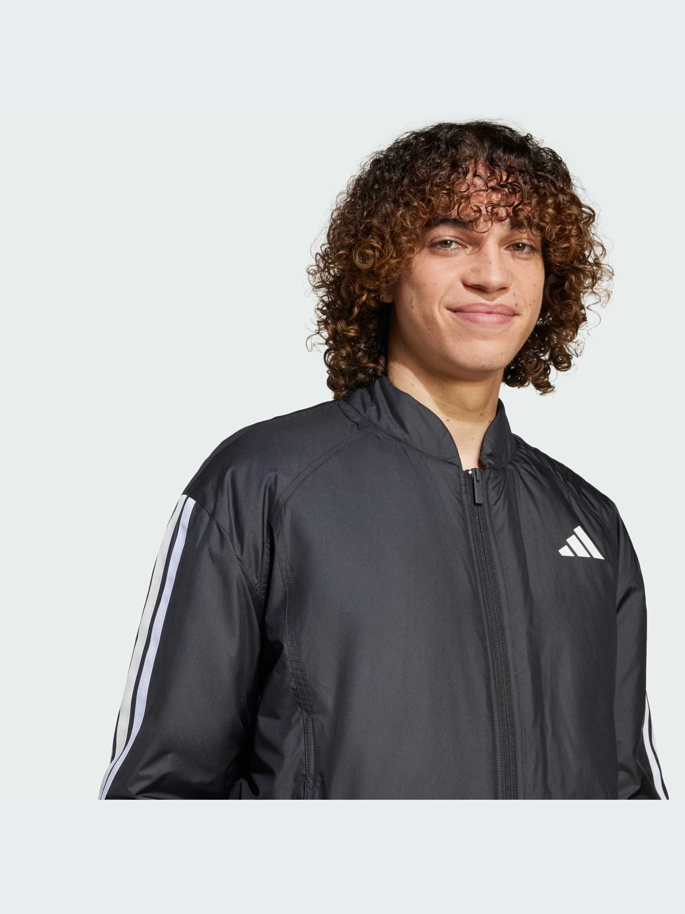 Куртки и дубленки Adidas модель JD1294-KZ Куртки и дубленки Adidas модель JD1294-KZ Фото