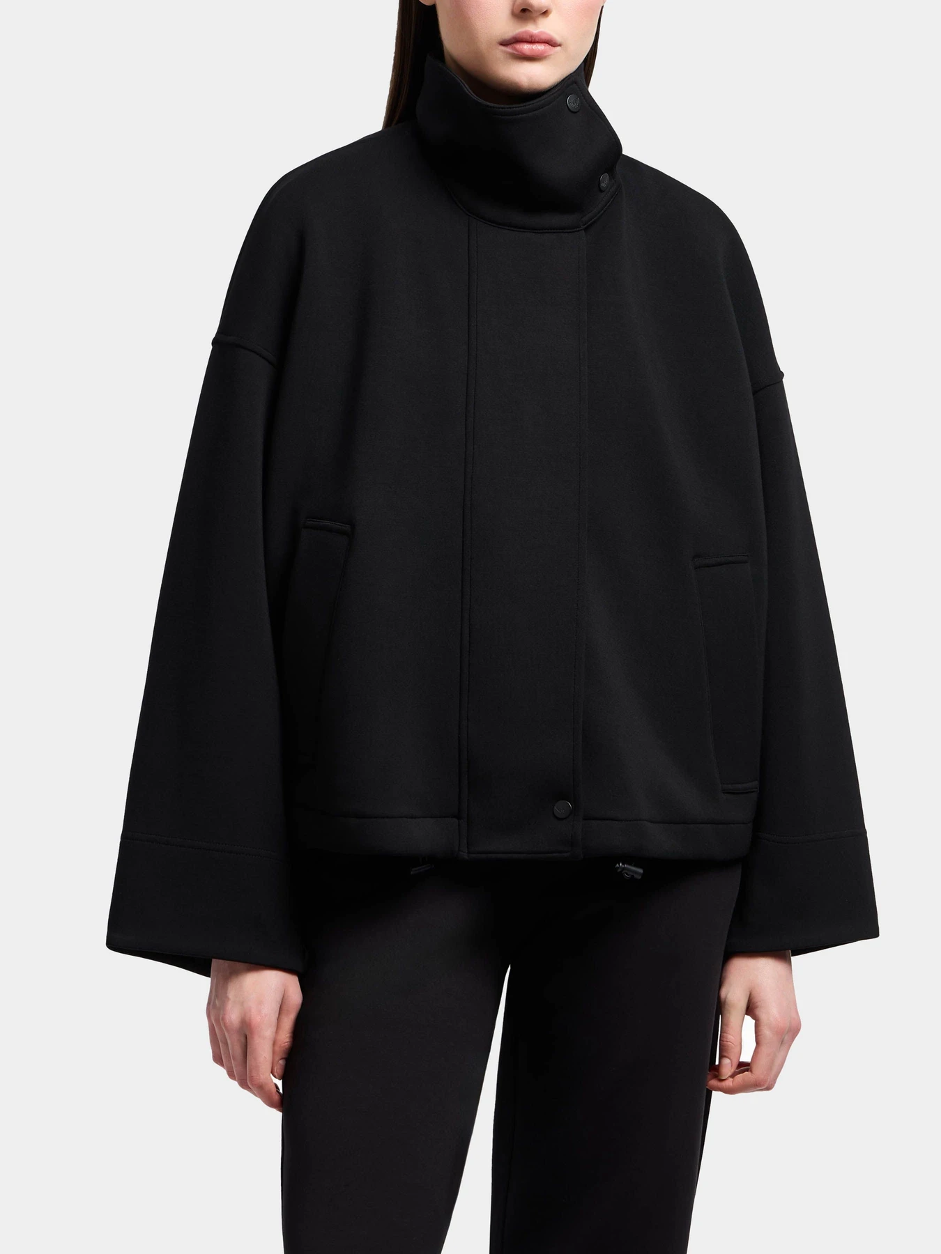 Куртки и дубленки Emporio Armani модель EW000473-AF12910-UC001 Куртки и дубленки Emporio Armani модель EW000473-AF12910-UC001 Фото