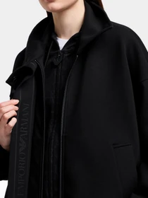 Куртки и дубленки Emporio Armani модель EW000473-AF12910-UC001 Фото