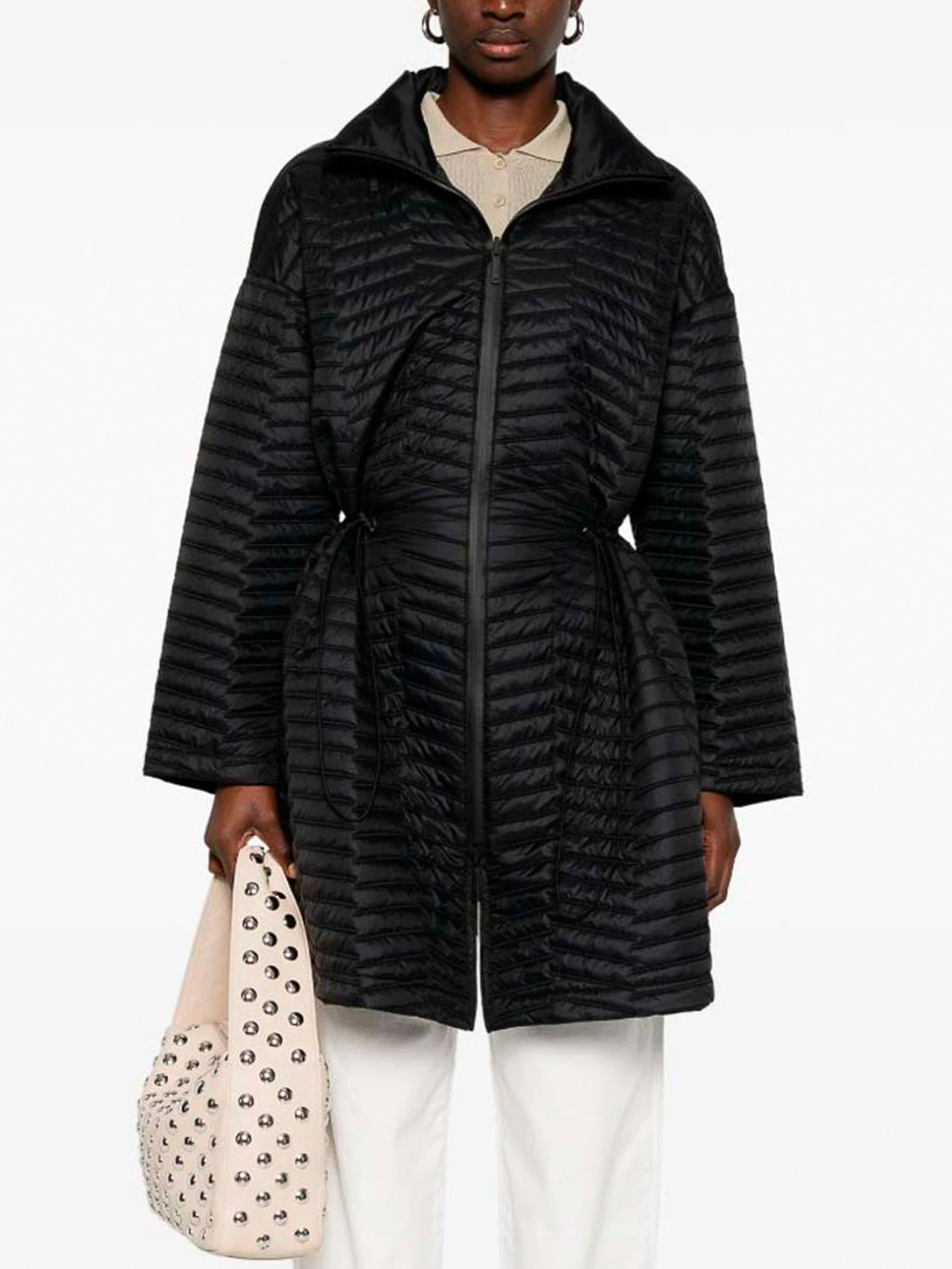 Куртки и дубленки Emporio Armani модель EW000651-AF12645-UC001 Куртки и дубленки Emporio Armani модель EW000651-AF12645-UC001 Фото