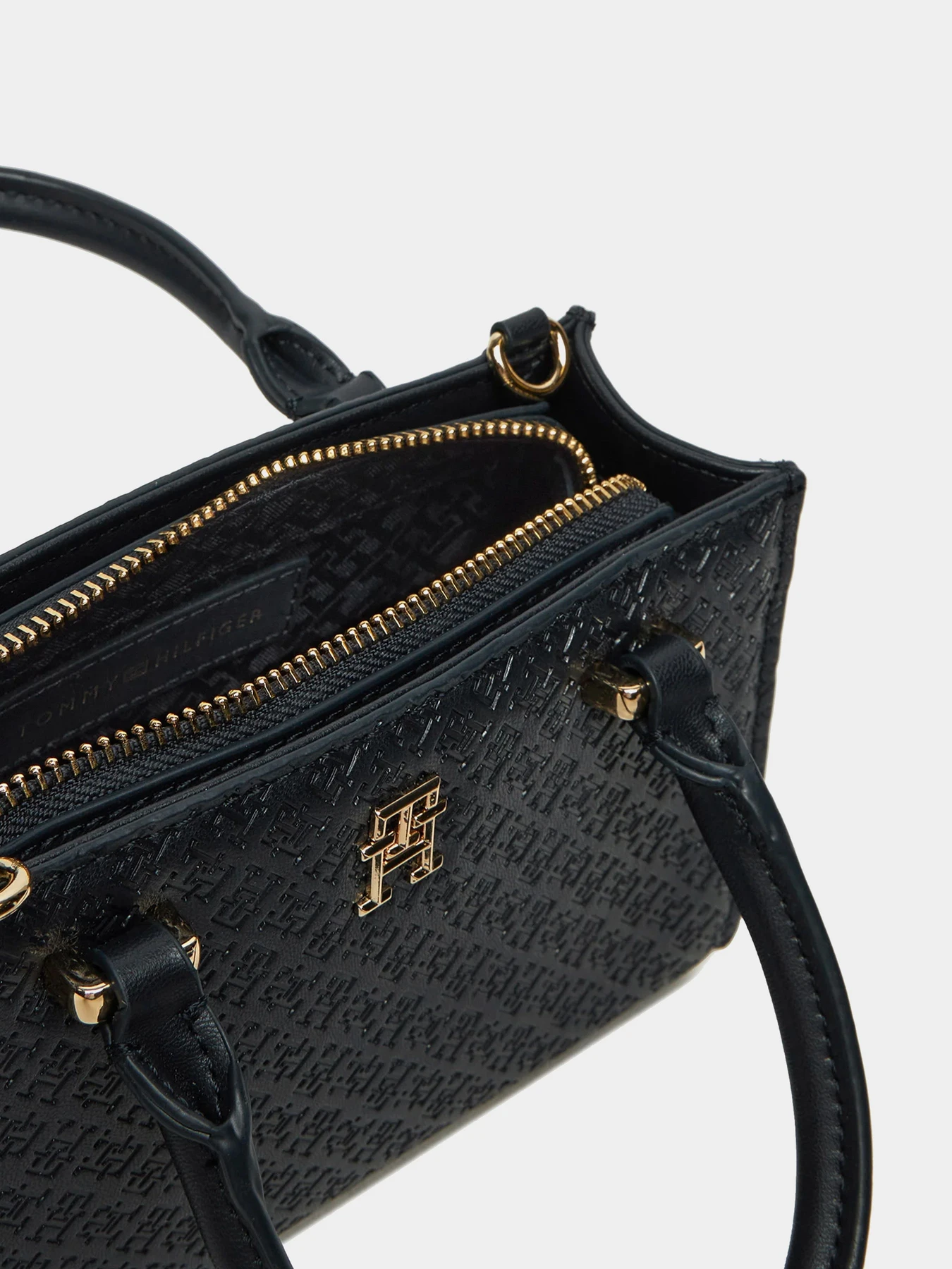 Сумки Tommy Hilfiger модель AW0AW16932-DW6 Сумки Tommy Hilfiger модель AW0AW16932-DW6 Фото