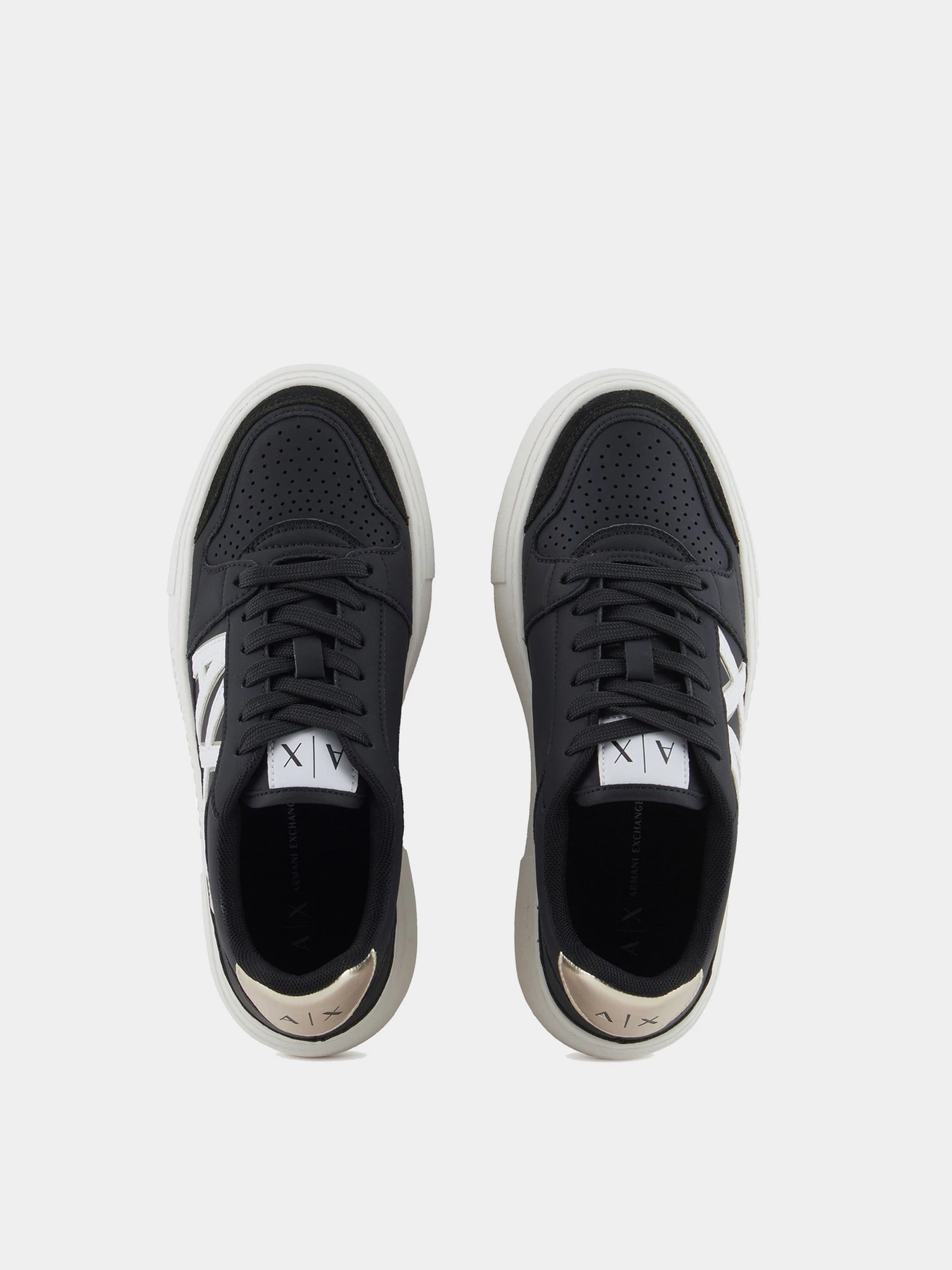Кроссовки Armani Exchange модель XDX147-XV830-T780 Кроссовки Armani Exchange модель XDX147-XV830-T780 Фото