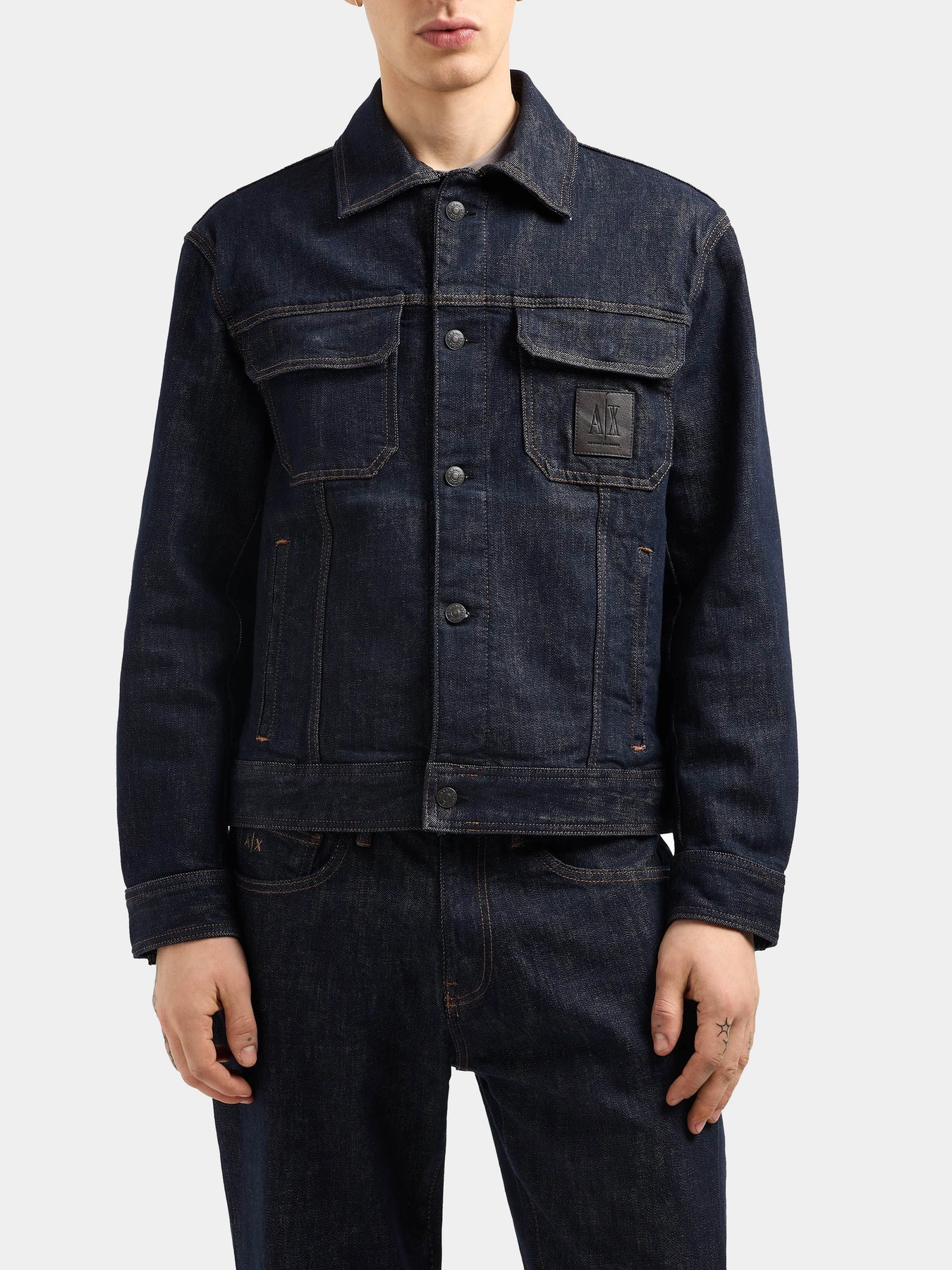 Куртки и дубленки Armani Exchange модель XM000343-AF12284-MB001 Куртки и дубленки Armani Exchange модель XM000343-AF12284-MB001 Фото