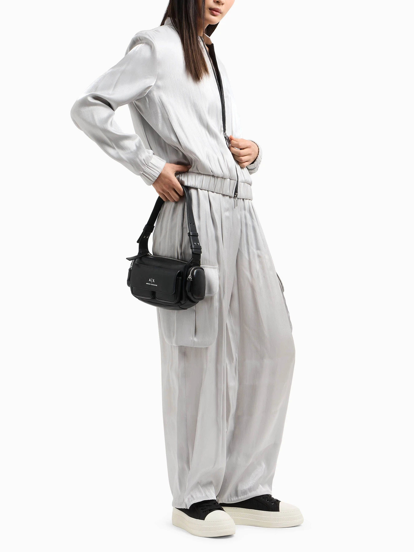 Куртки и дубленки Armani Exchange модель XW000138-AF10839-M8047 Куртки и дубленки Armani Exchange модель XW000138-AF10839-M8047 Фото