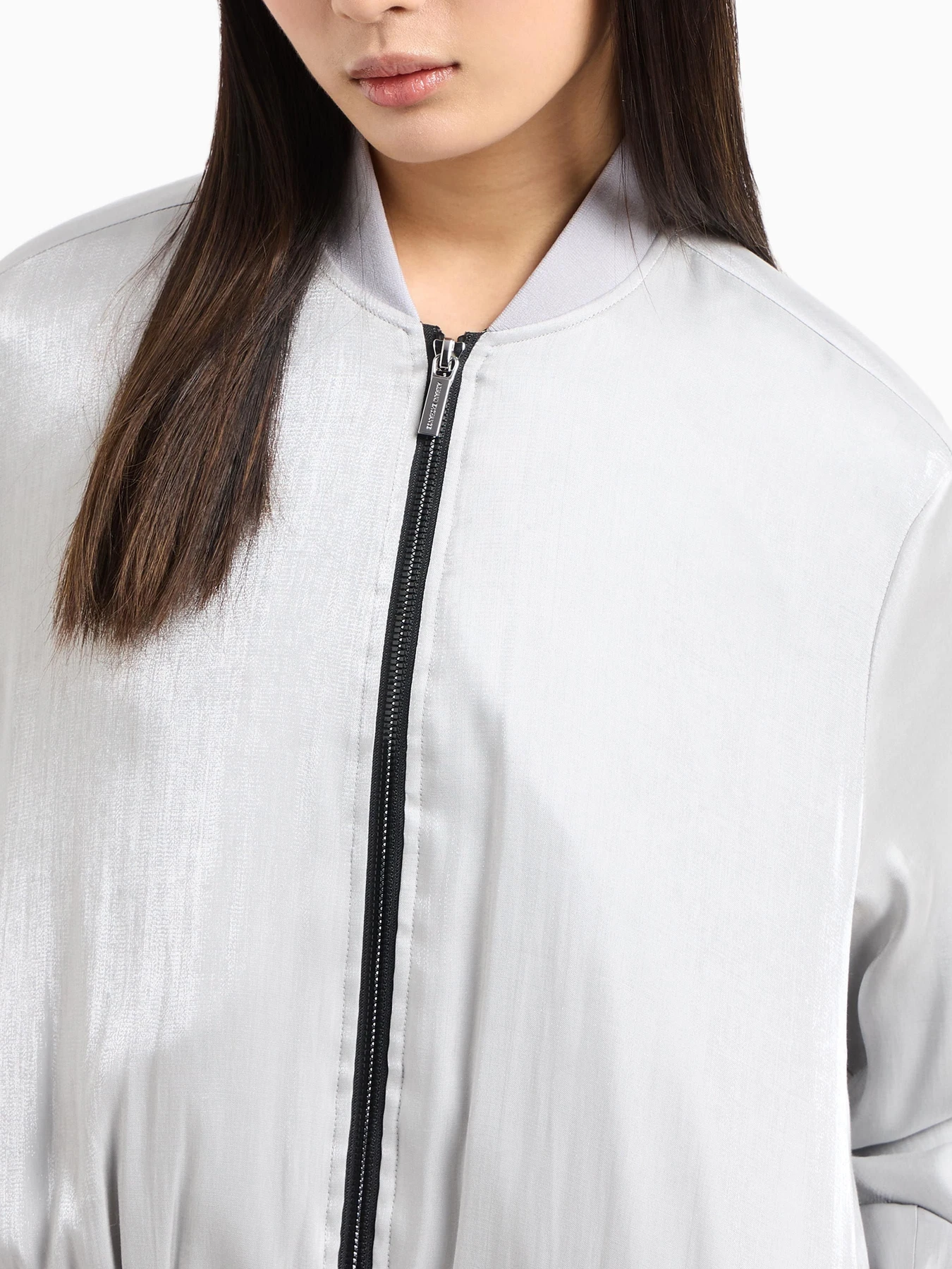 Куртки и дубленки Armani Exchange модель XW000138-AF10839-M8047 Куртки и дубленки Armani Exchange модель XW000138-AF10839-M8047 Фото