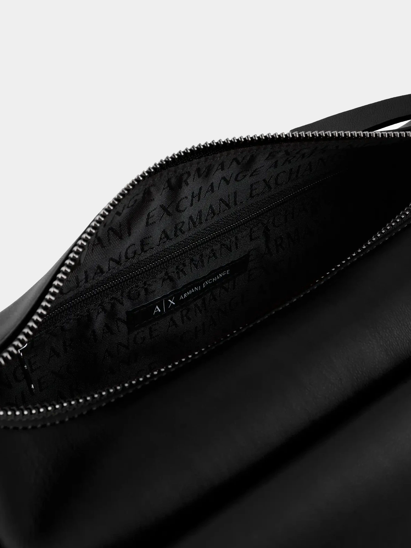 Сумки Armani Exchange модель XW000404-AF12589-UC001 Фото