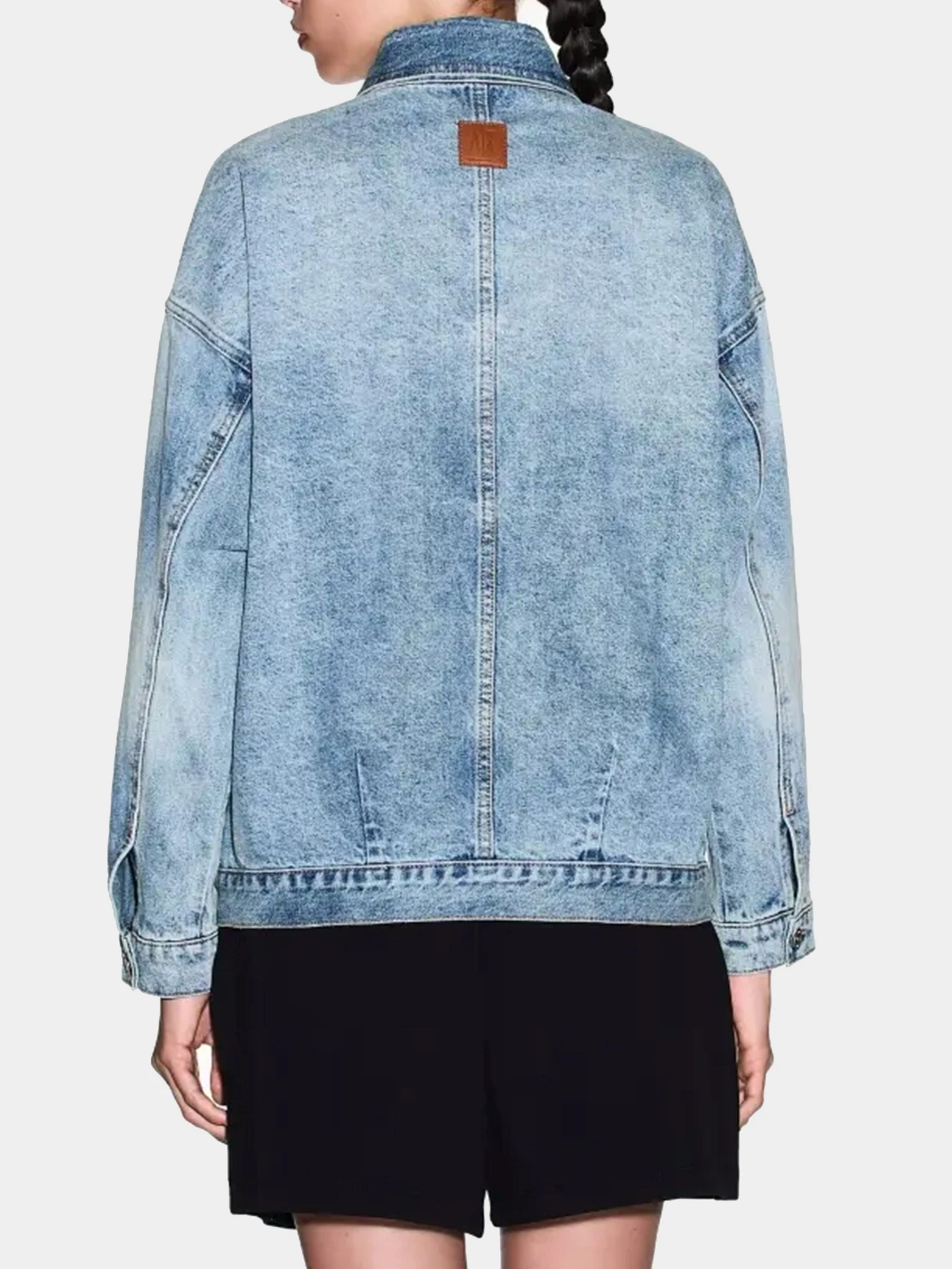 Куртки и дубленки Armani Exchange модель XW000902-AF10869-MB001 Куртки и дубленки Armani Exchange модель XW000902-AF10869-MB001 Фото