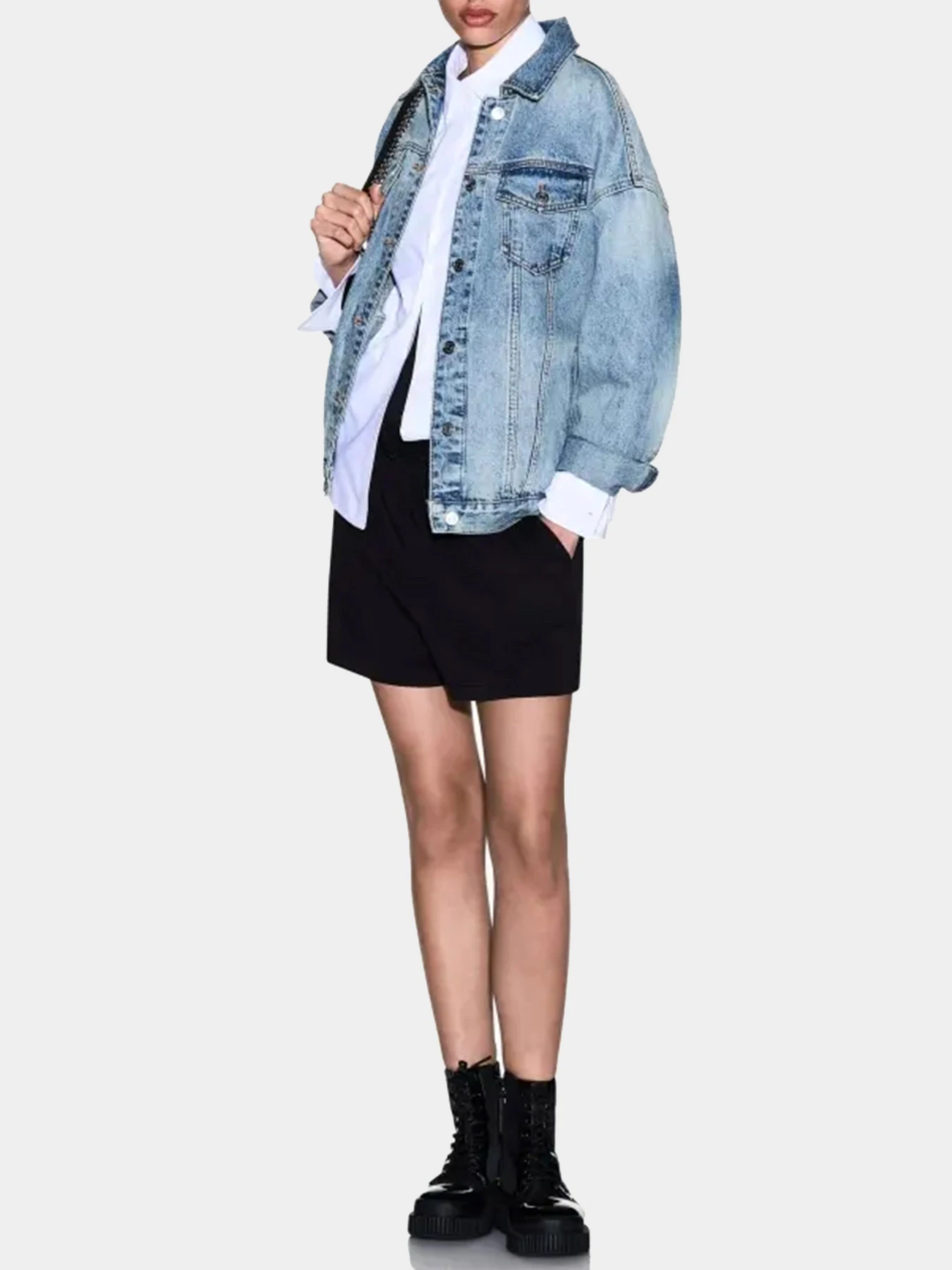 Куртки и дубленки Armani Exchange модель XW000902-AF10869-MB001 Куртки и дубленки Armani Exchange модель XW000902-AF10869-MB001 Фото
