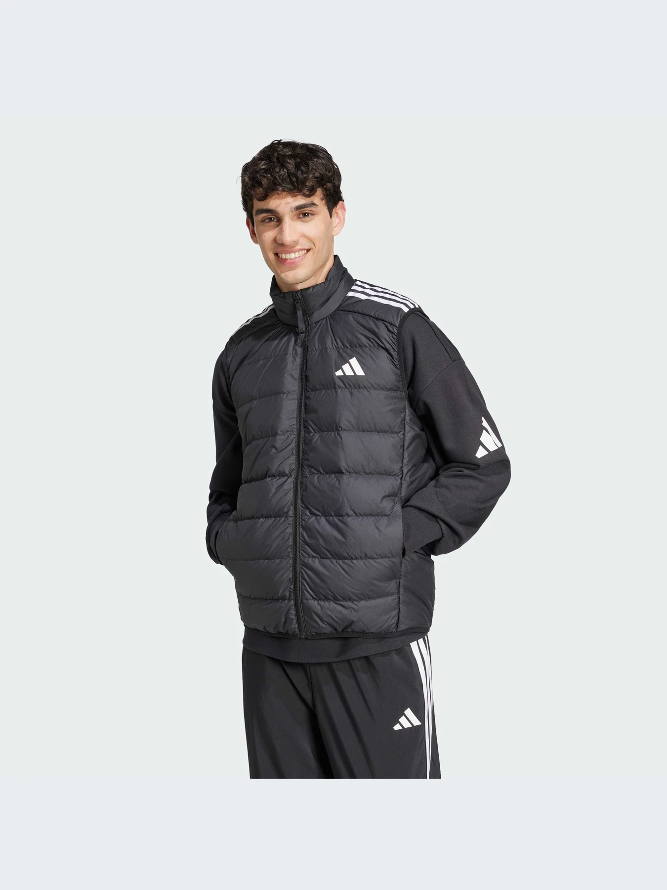 Куртки и дубленки Adidas модель JJ1203-KZ Куртки и дубленки Adidas модель JJ1203-KZ Фото