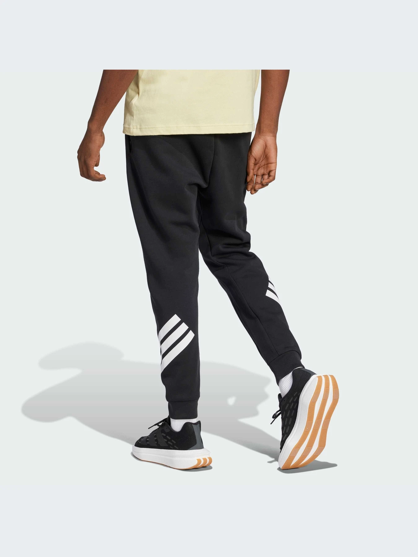 Брюки Adidas модель JD4863-KZ Брюки Adidas модель JD4863-KZ Фото